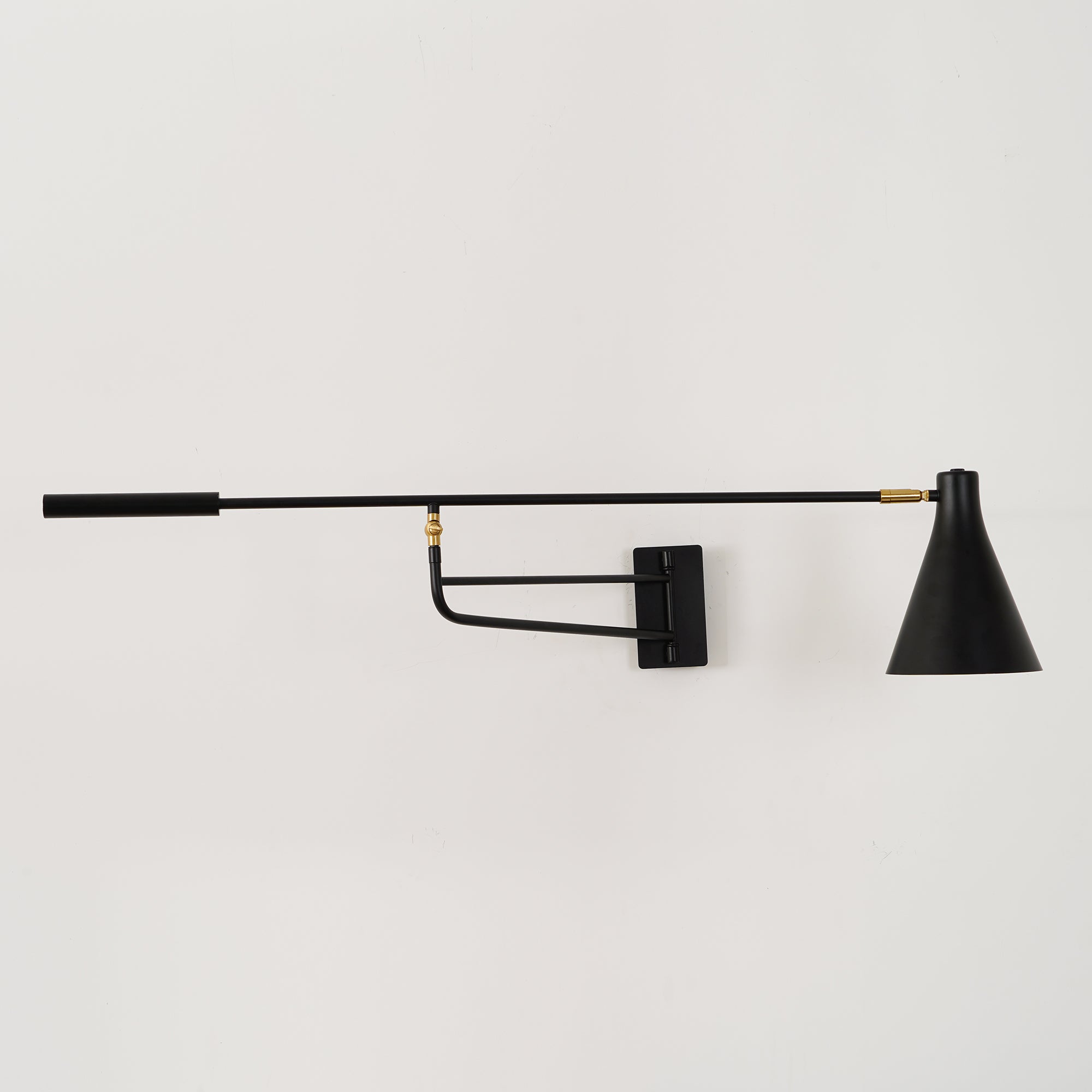 Jameson Adjustable Wall Lamp - Lumpaz