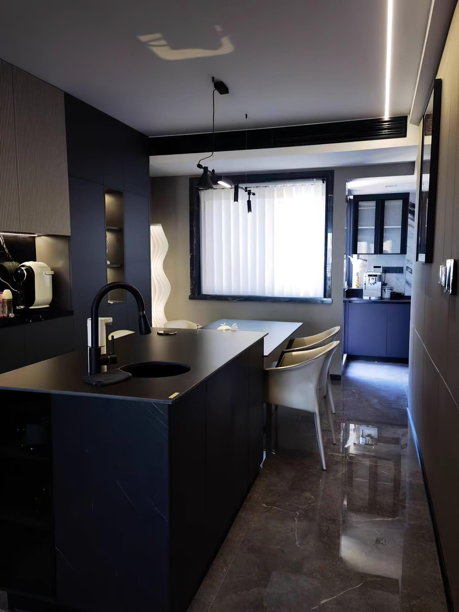 Horizontal Linear LED Pendant Lamp - Lumpaz