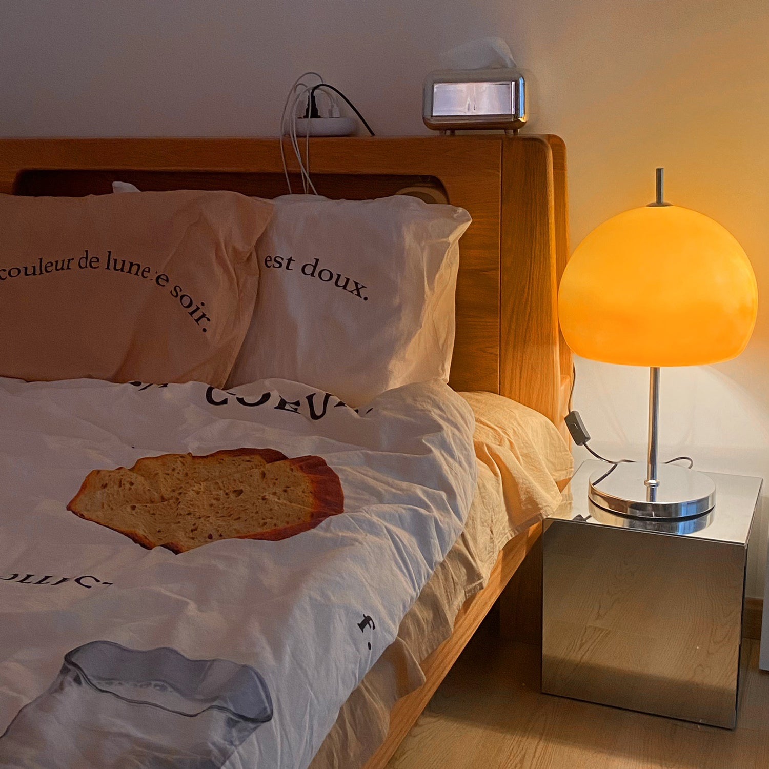 Mushroom Brown Table Lamp - Lumpaz