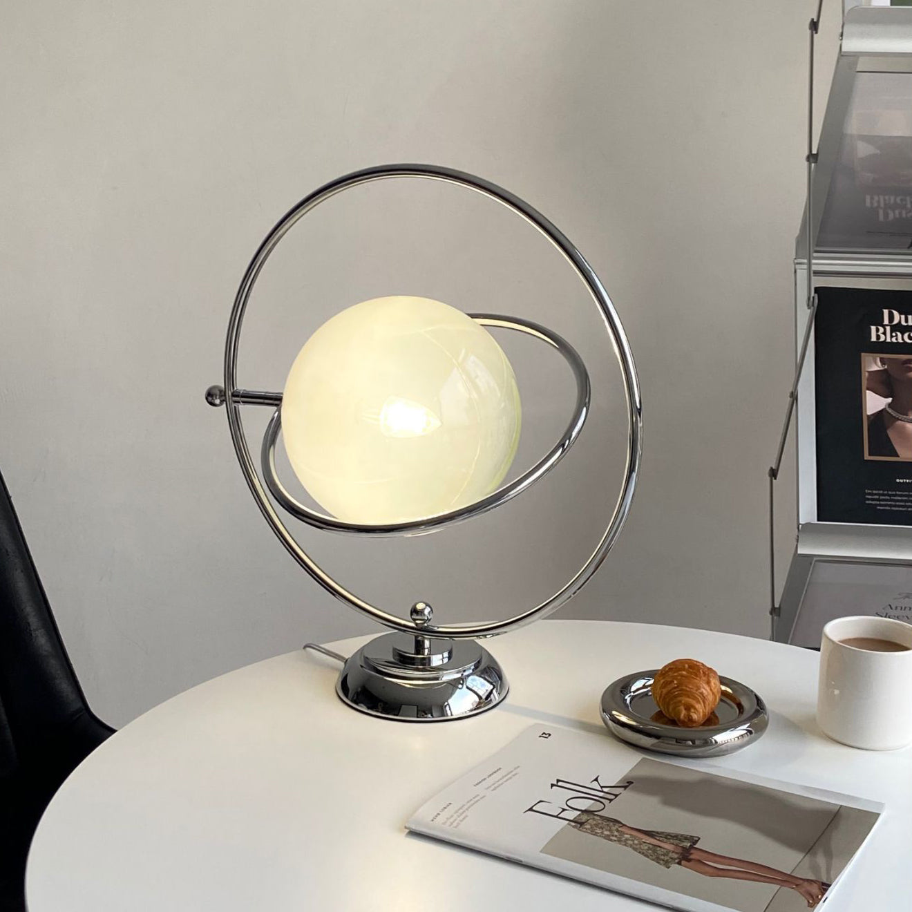 Planet Table Lamp - Lumpaz