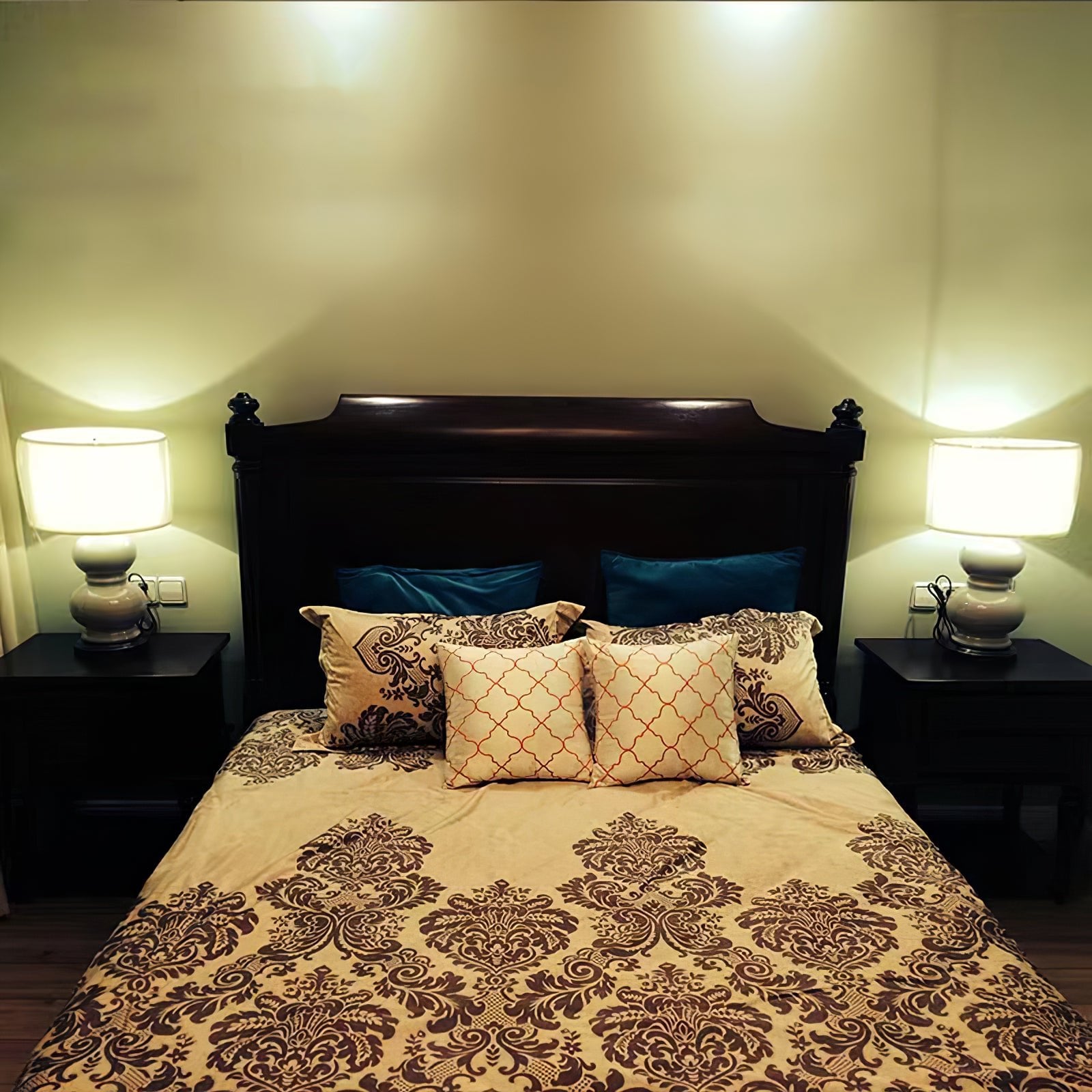 Ceramic Gourd Table Lamp - Lumpaz