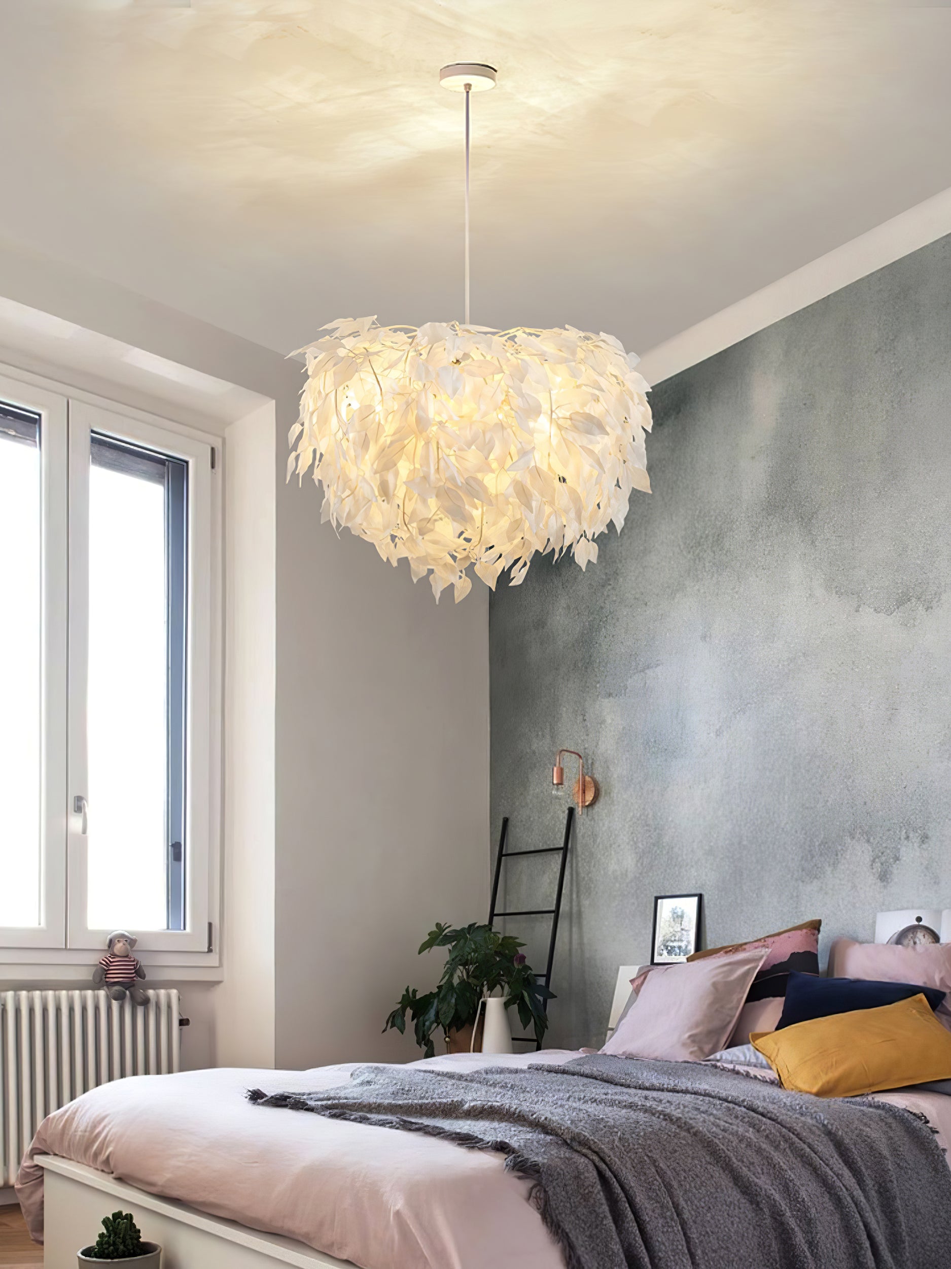 Plastic Leaves Pendant Lamp - Lumpaz