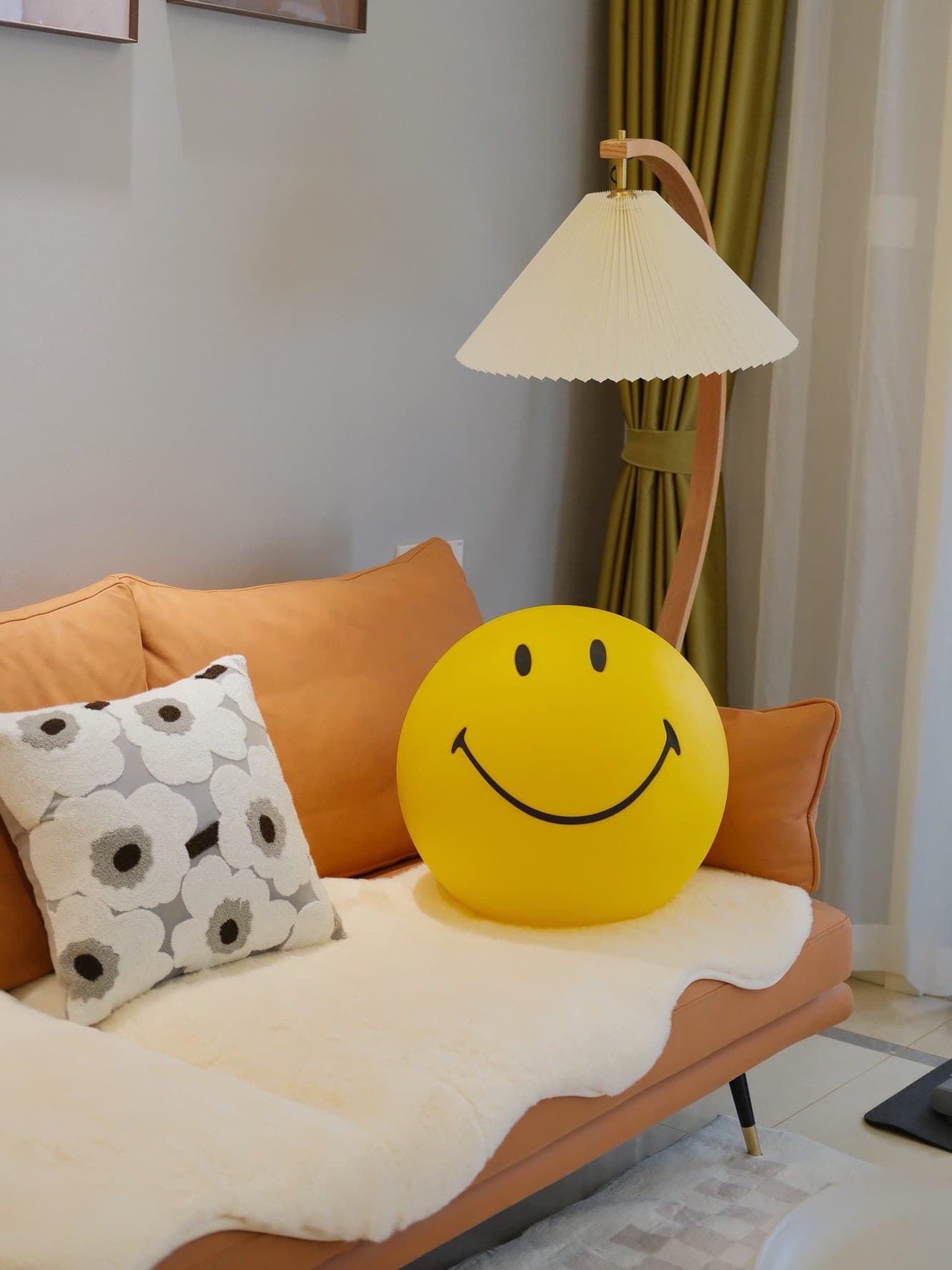 Mr Maria Smiley Table Lamp - Lumpaz