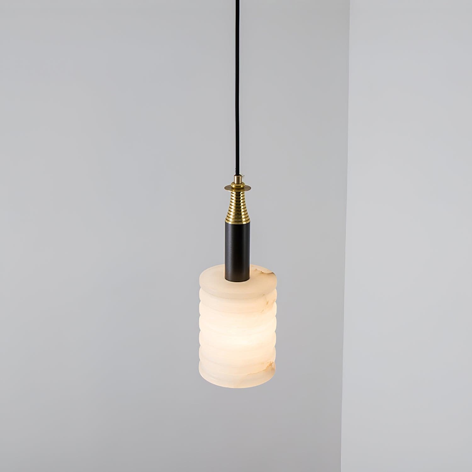 Alabaster Pendant Lamp - Lumpaz