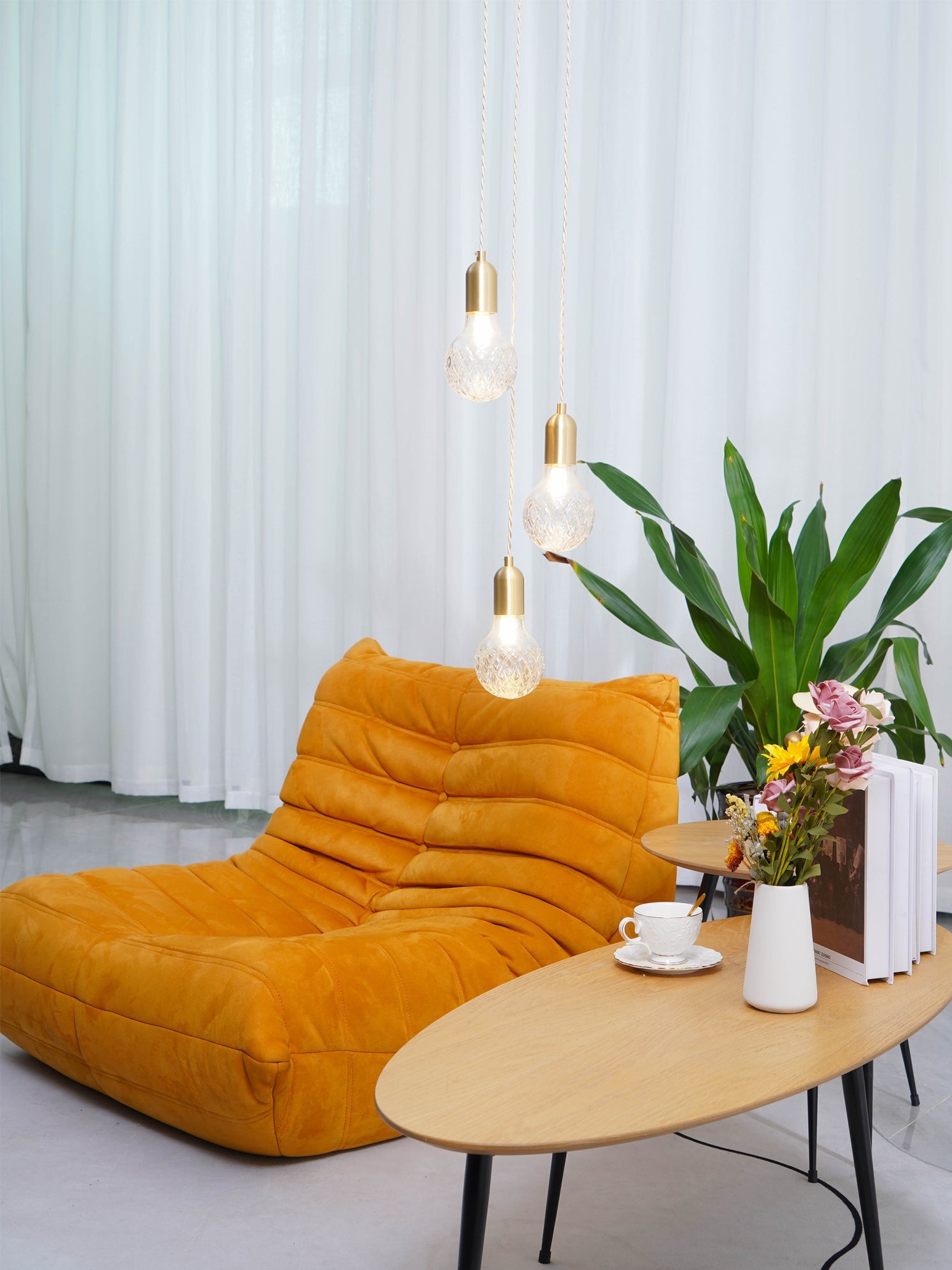 Crystal Bulb Pendant Light - Lumpaz