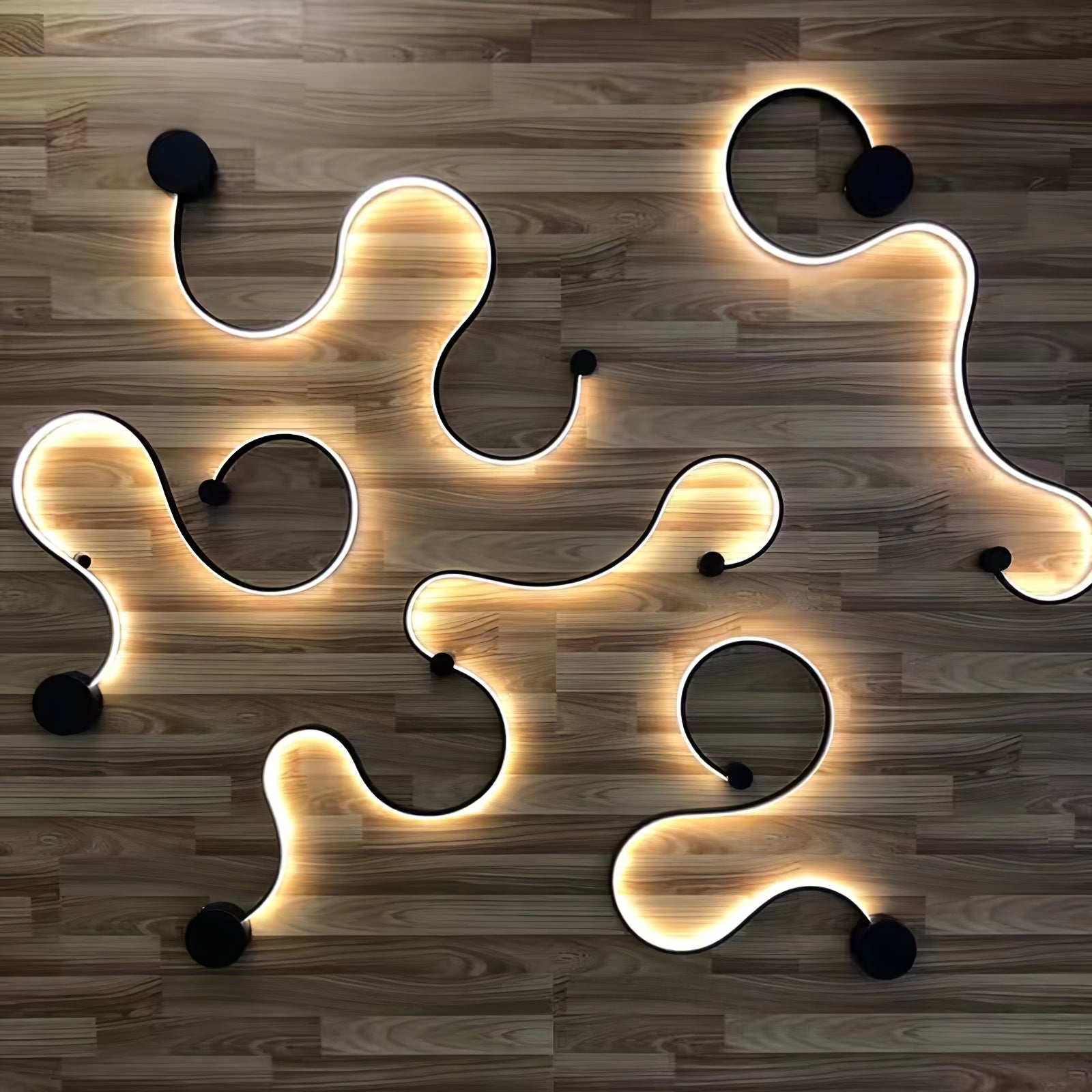 Snake Wall Lamp - Lumpaz