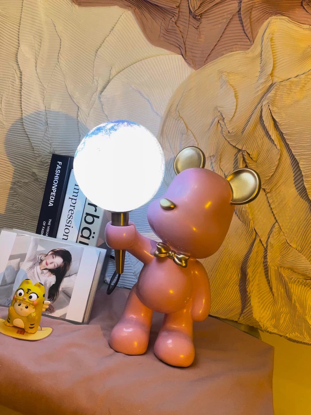 Creative Bear Planet Table Lamp - Lumpaz