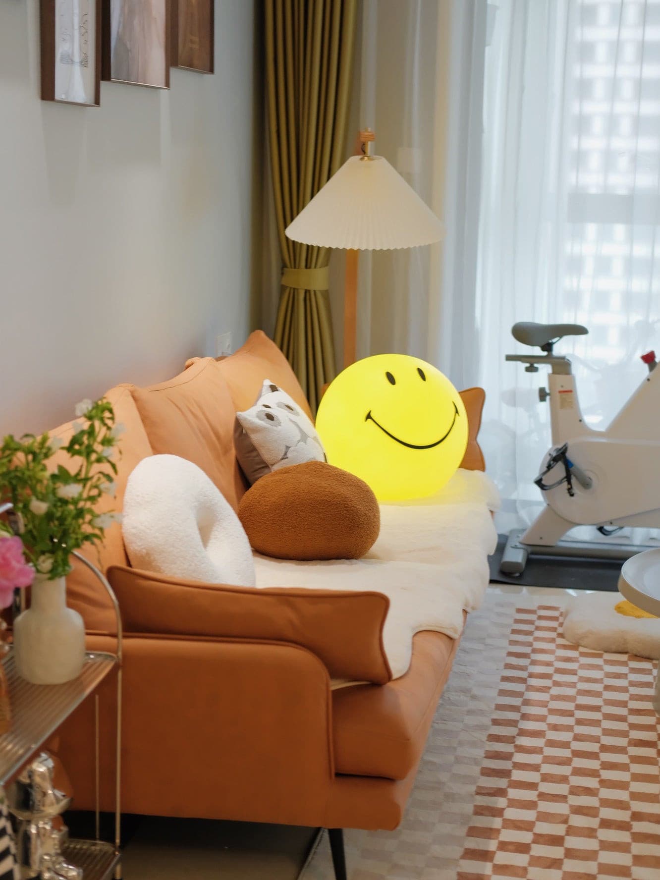 Mr Maria Smiley Table Lamp - Lumpaz