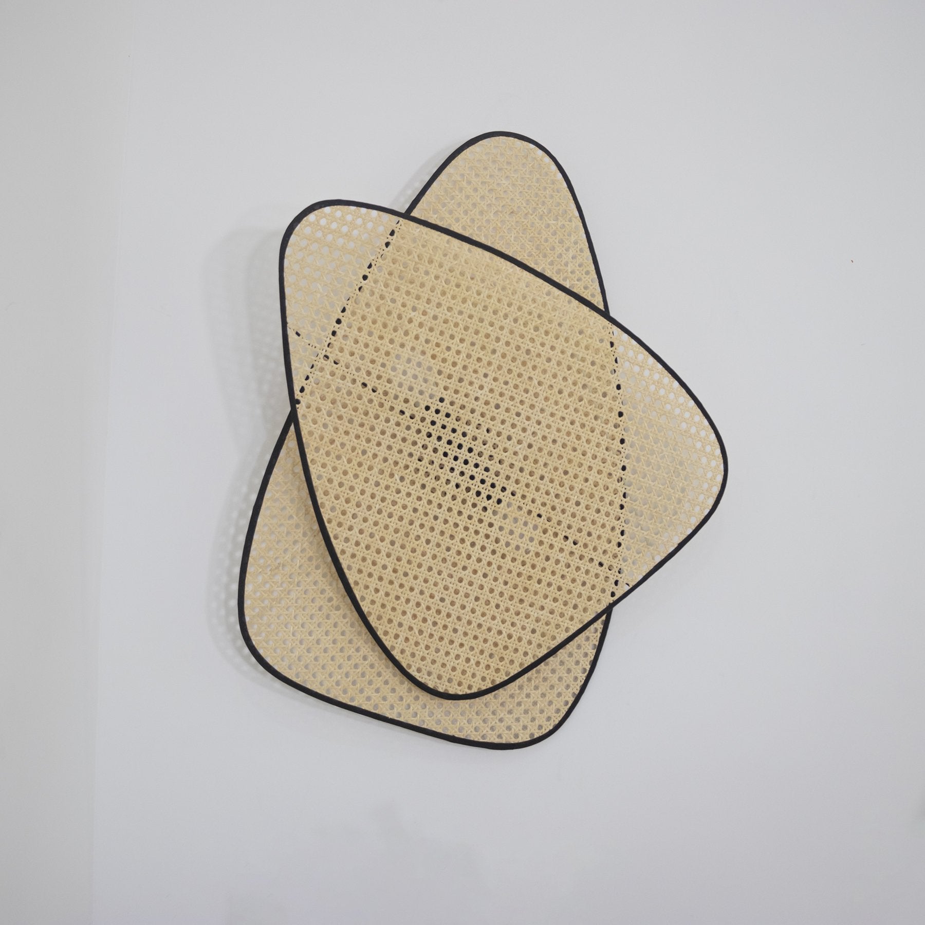 Screen Cannage Wall Lamp - Lumpaz