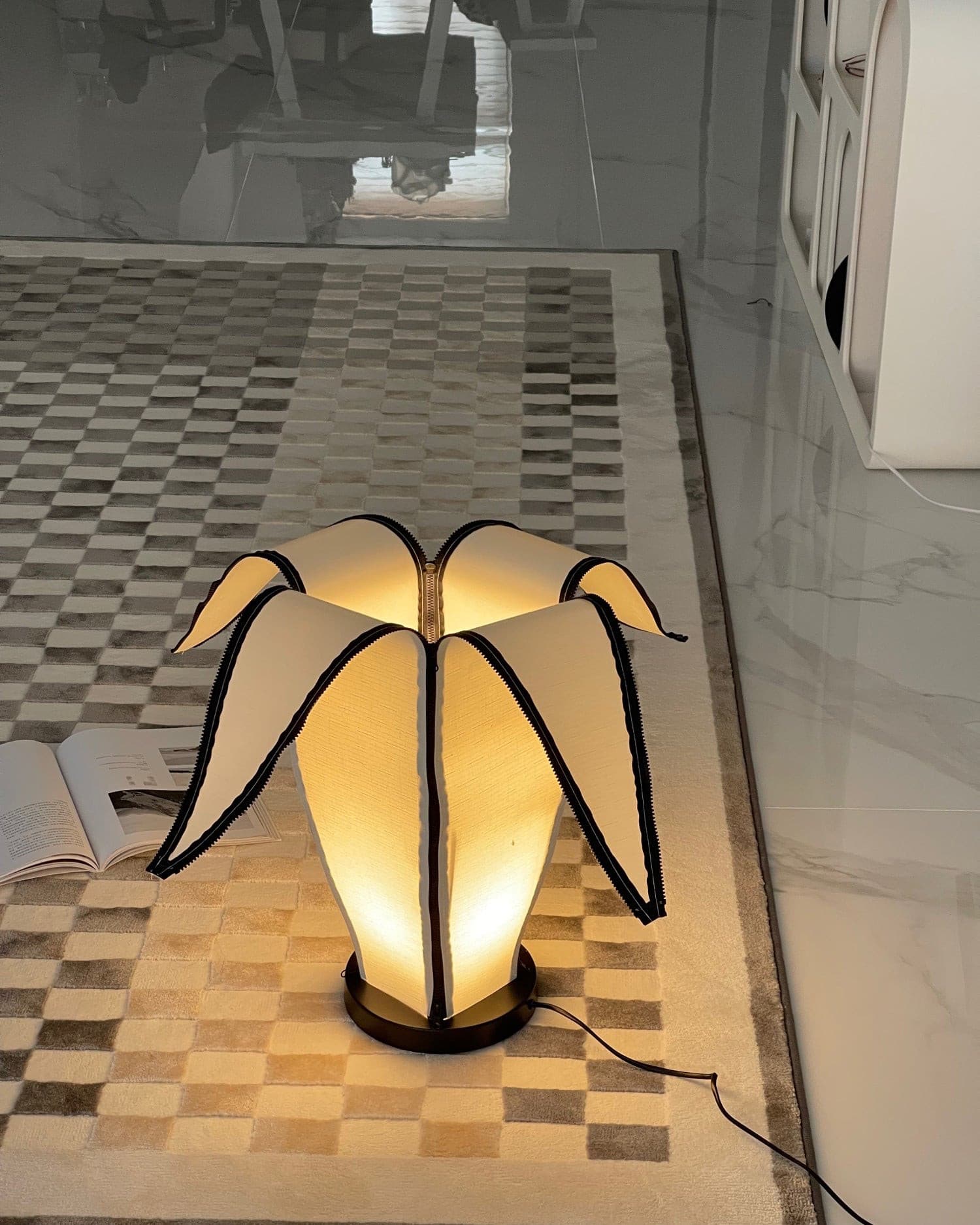 Banana Table Lamp - Lumpaz