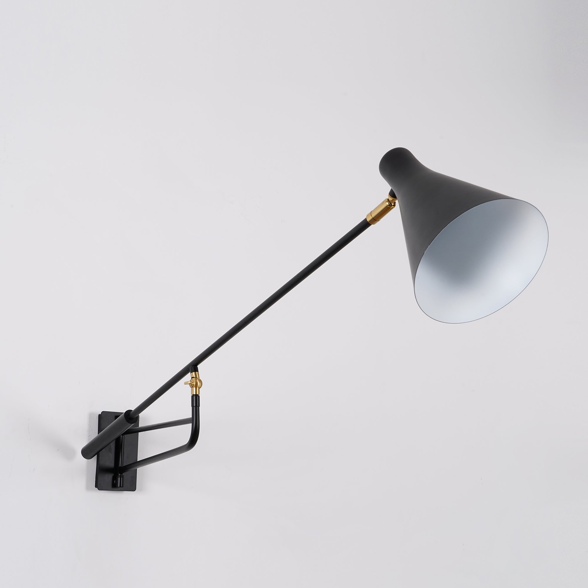 Jameson Adjustable Wall Lamp - Lumpaz