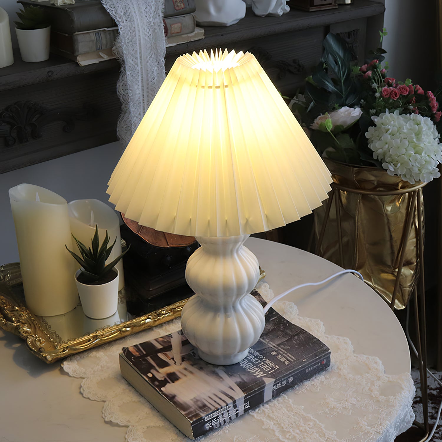 Luna Pleated Table Lamp - Lumpaz