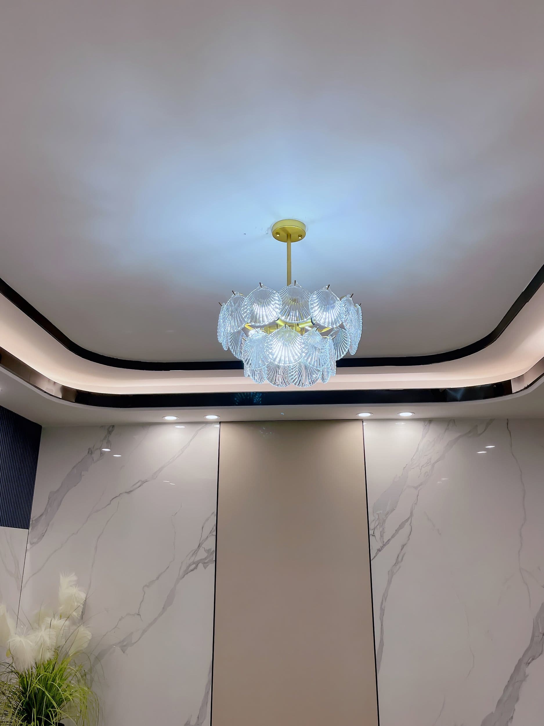 Shell Glass Chandelier - Lumpaz