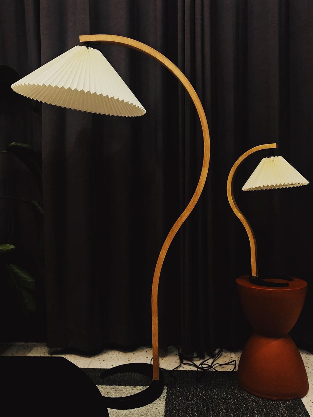 Caprani Wooden Floor Lamp - Lumpaz