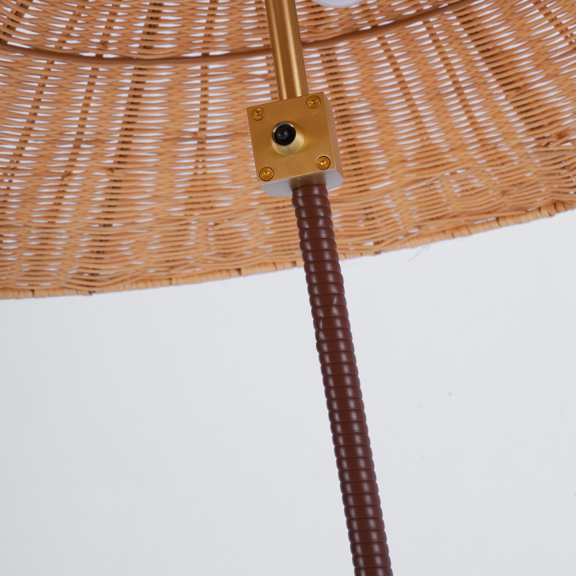 Chinese Hat  Floor Lamp - Lumpaz