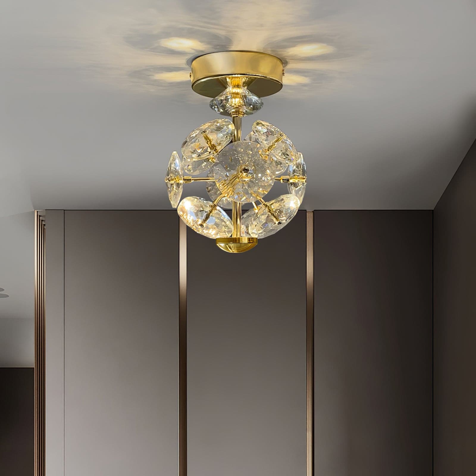 Crystal Ball Ceiling Lamp - Lumpaz