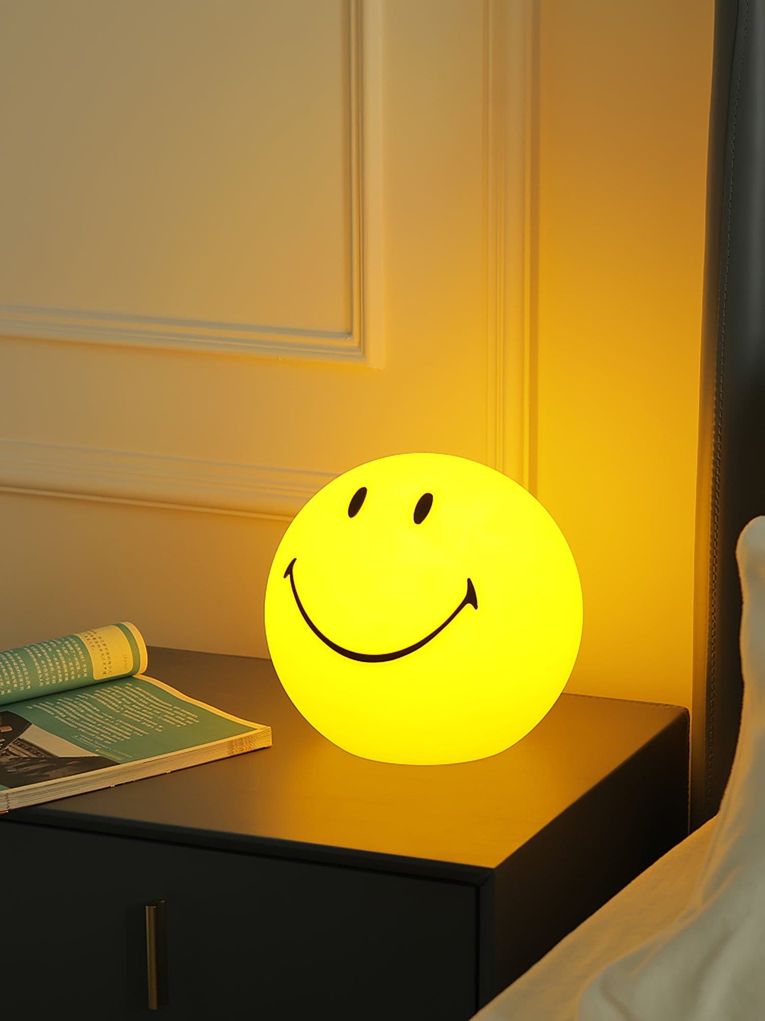Mr Maria Smiley Table Lamp - Lumpaz