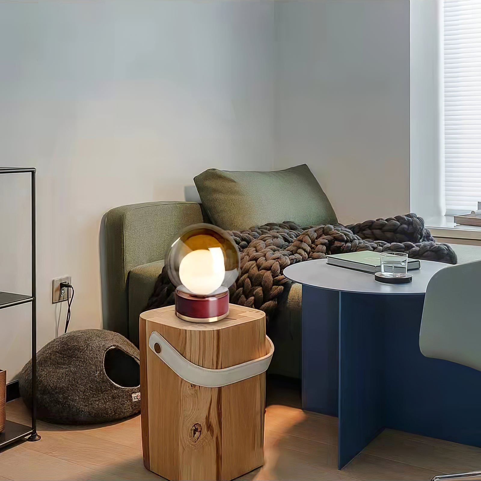 Boule Table Lamp - Lumpaz