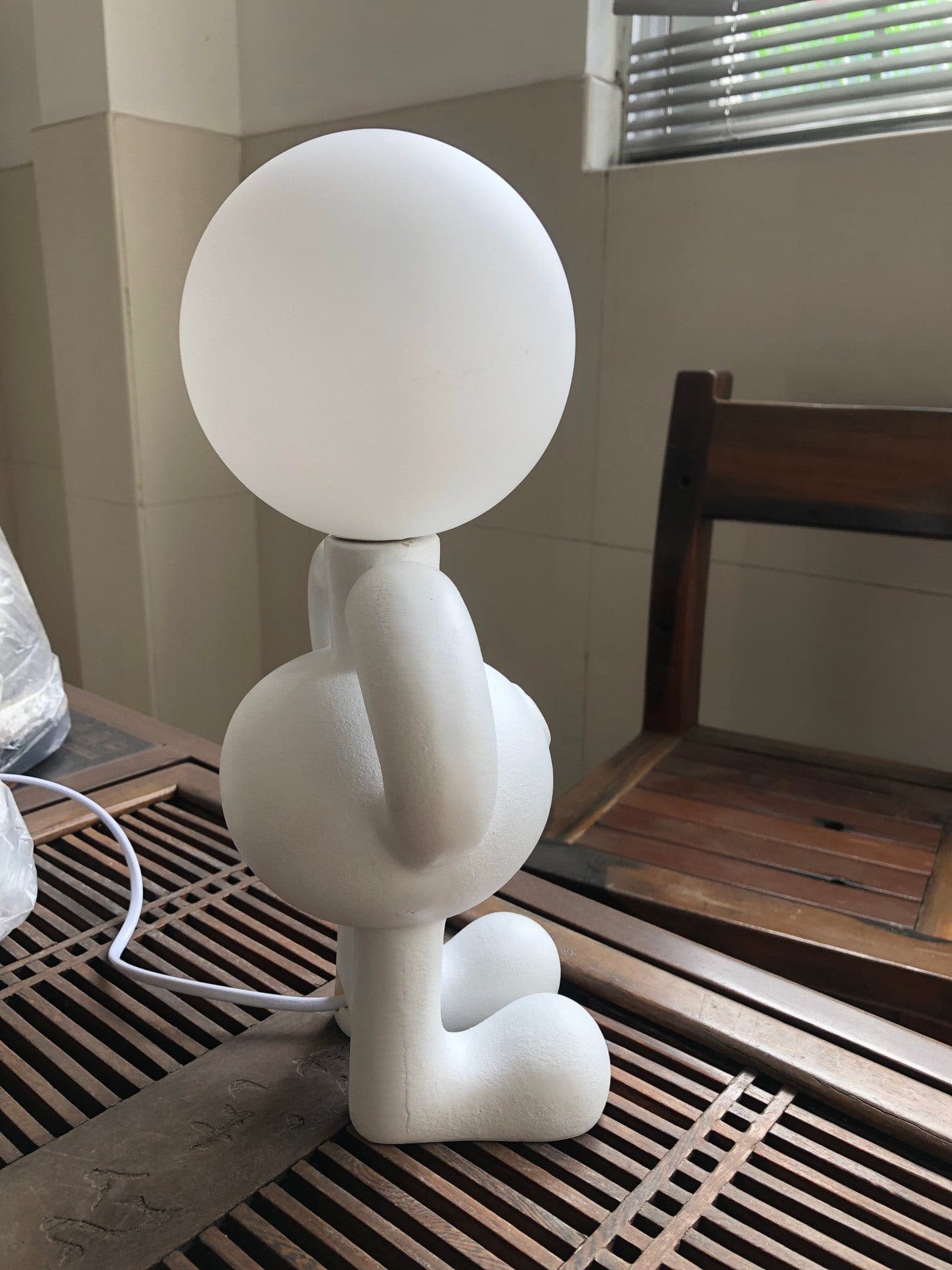 Resin Robot Table Lamp - Lumpaz