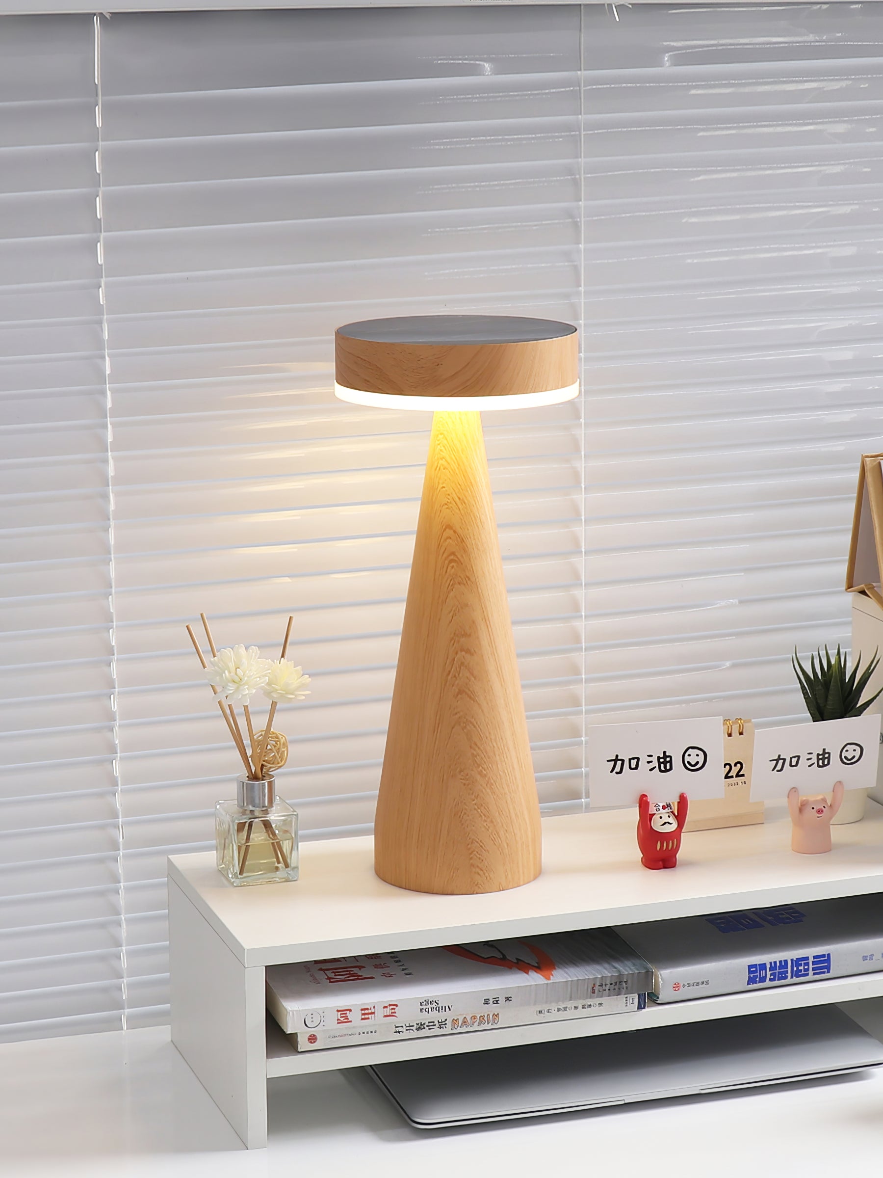 Lighthouse Built-in Battery Table Lamp - Lumpaz
