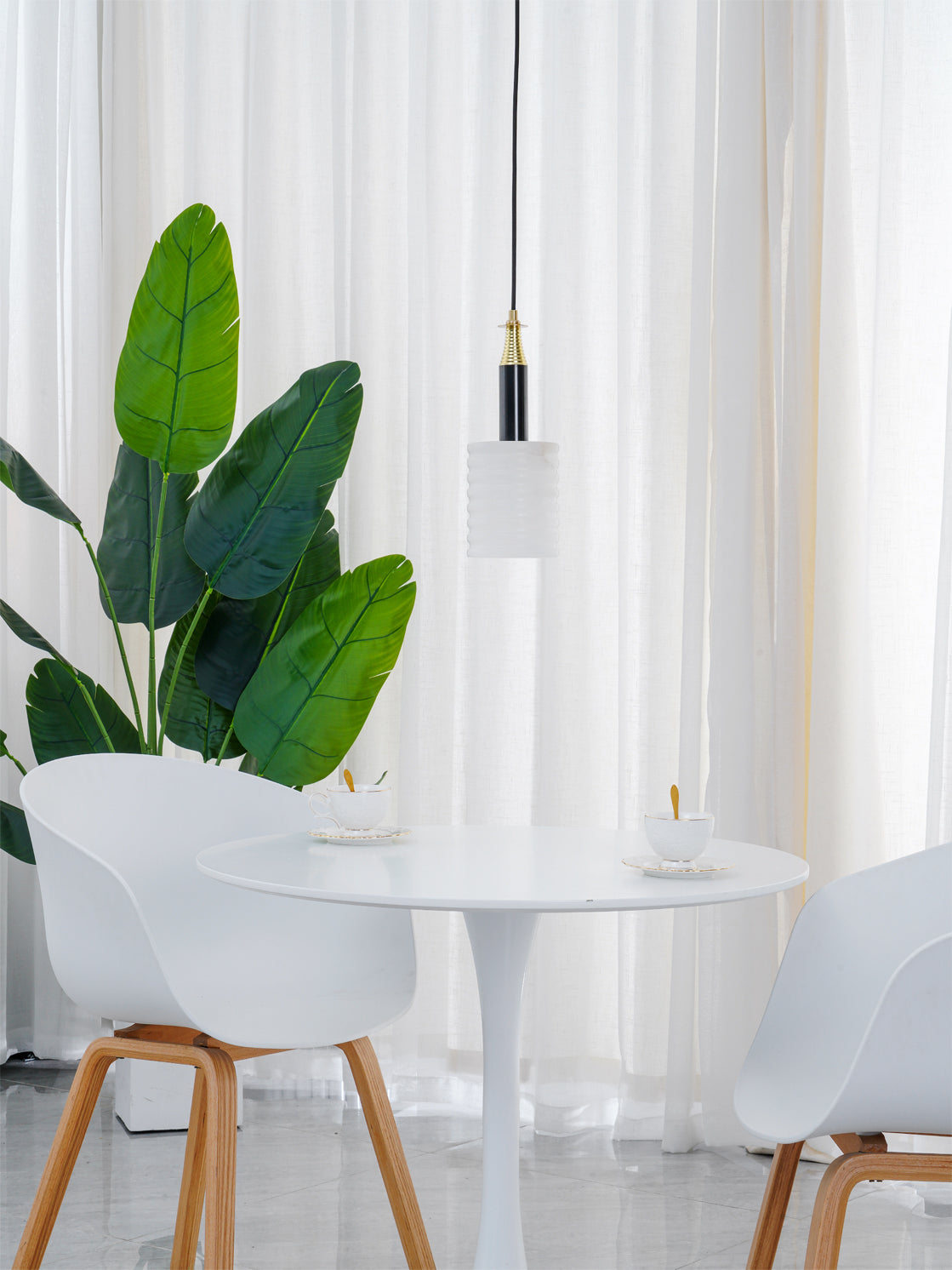 Alabaster Pendant Lamp - Lumpaz