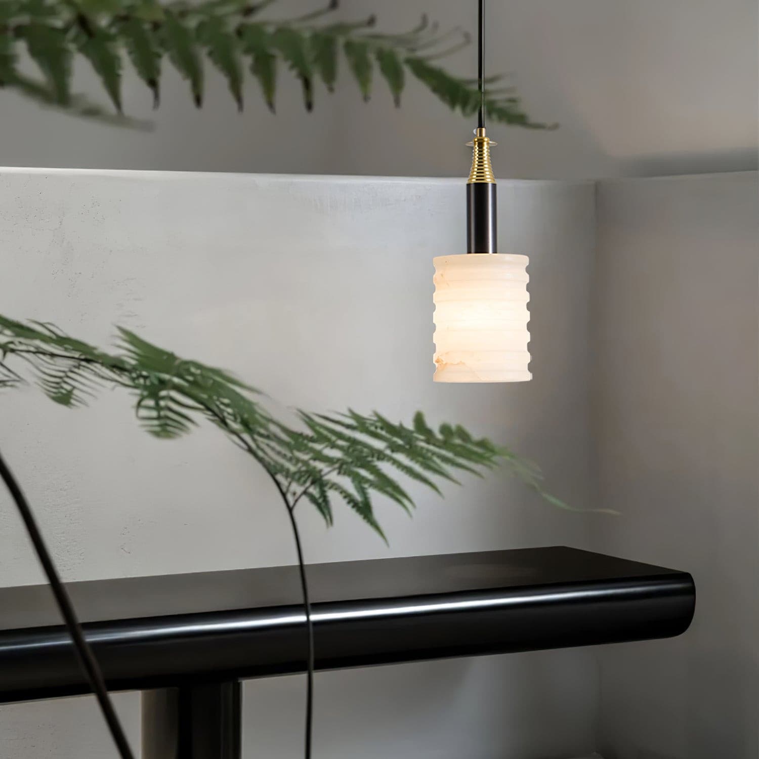Alabaster Pendant Lamp - Lumpaz