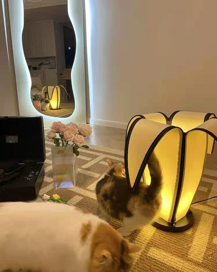 Banana Table Lamp - Lumpaz