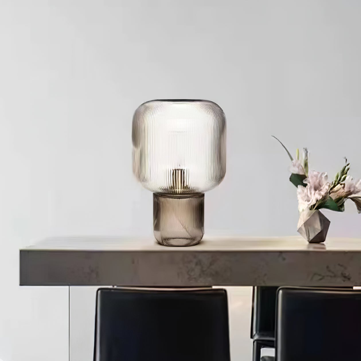 Oval Glass Table Lamp - Lumpaz