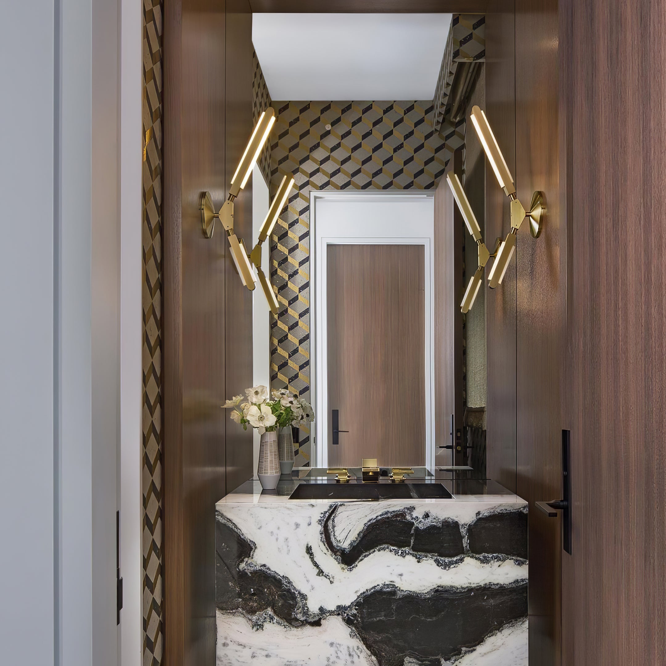 Pris K Wall Lamp - Lumpaz