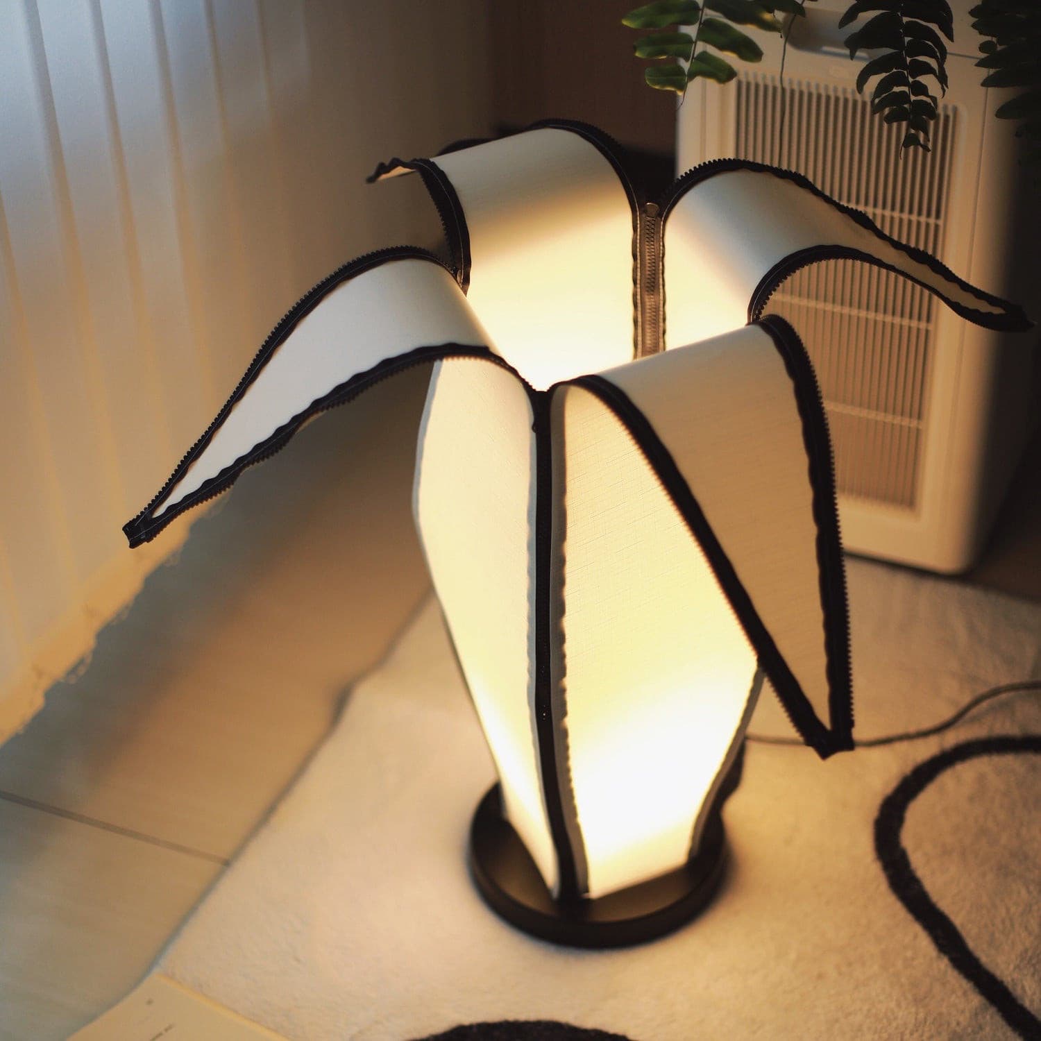 Banana Table Lamp - Lumpaz