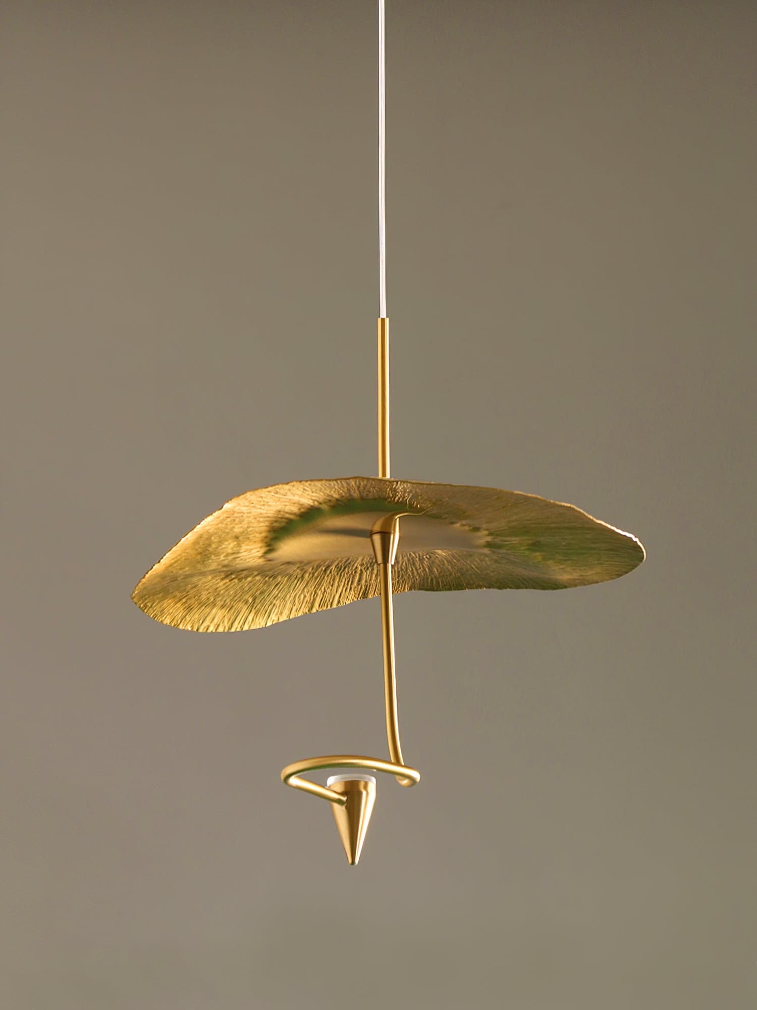 Lotus Leaf Chandelier - Lumpaz