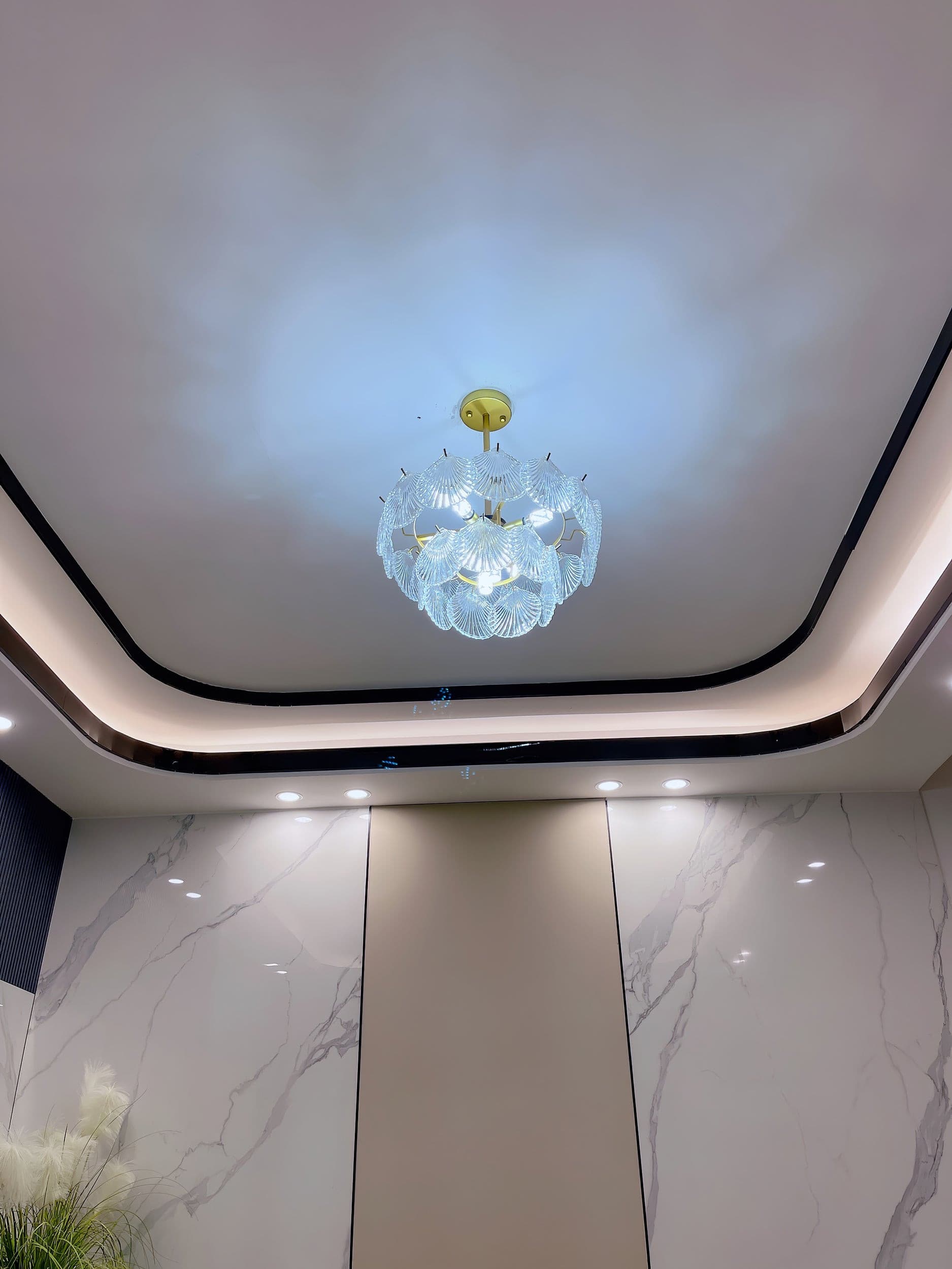 Shell Glass Chandelier - Lumpaz