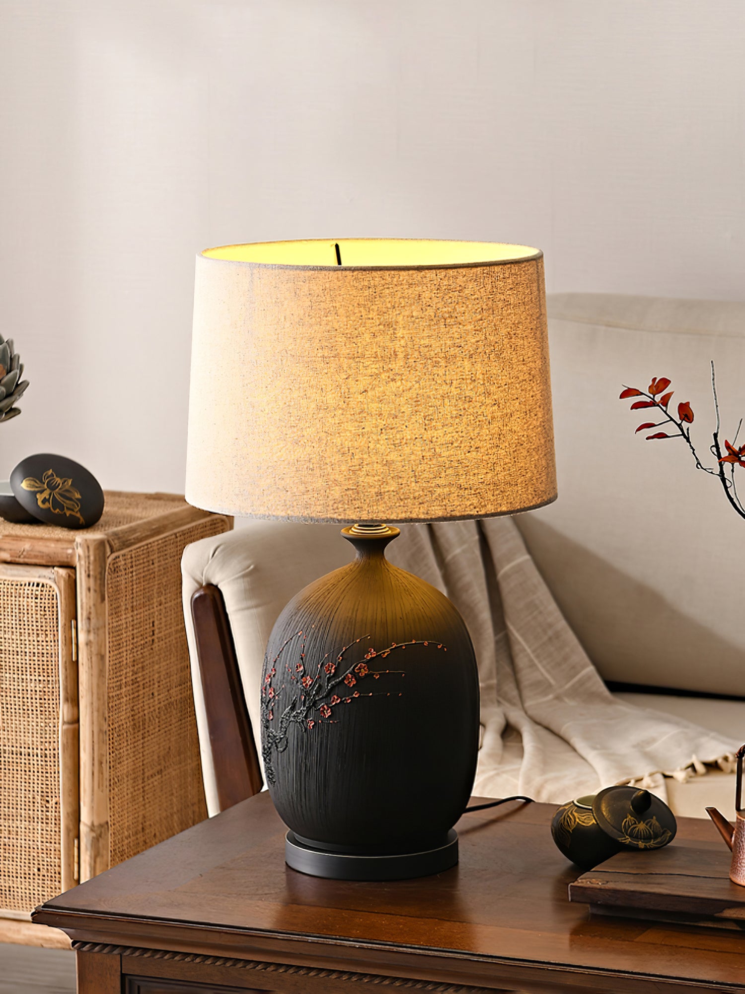 Plum Ceramic Table Lamp - Lumpaz