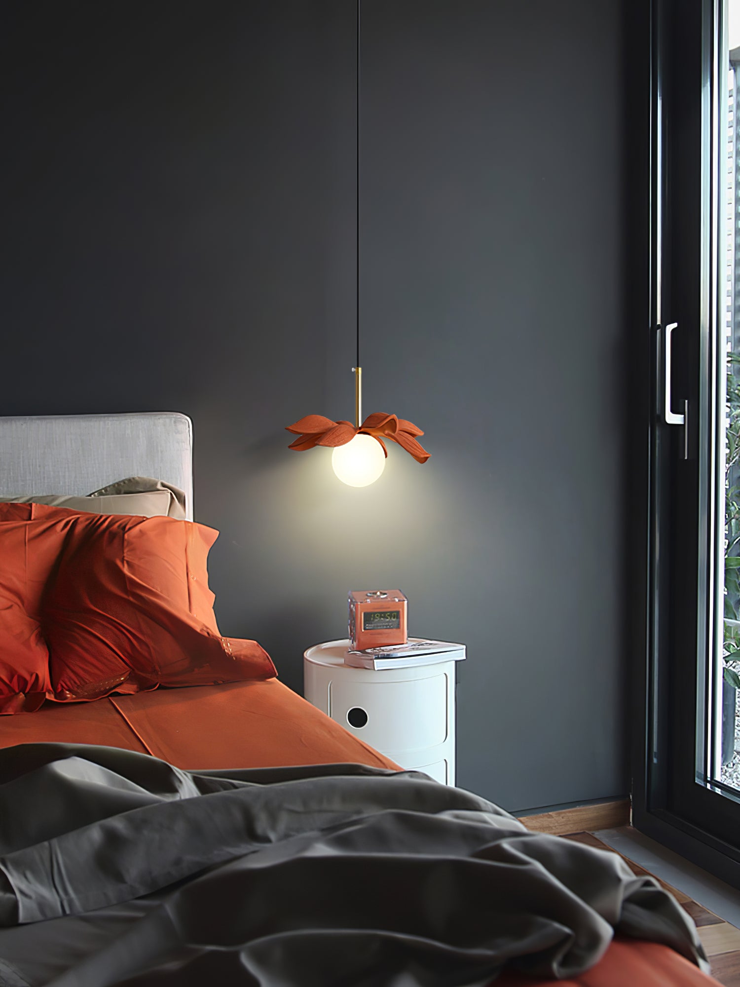 Resin Small Pendant Light - Lumpaz