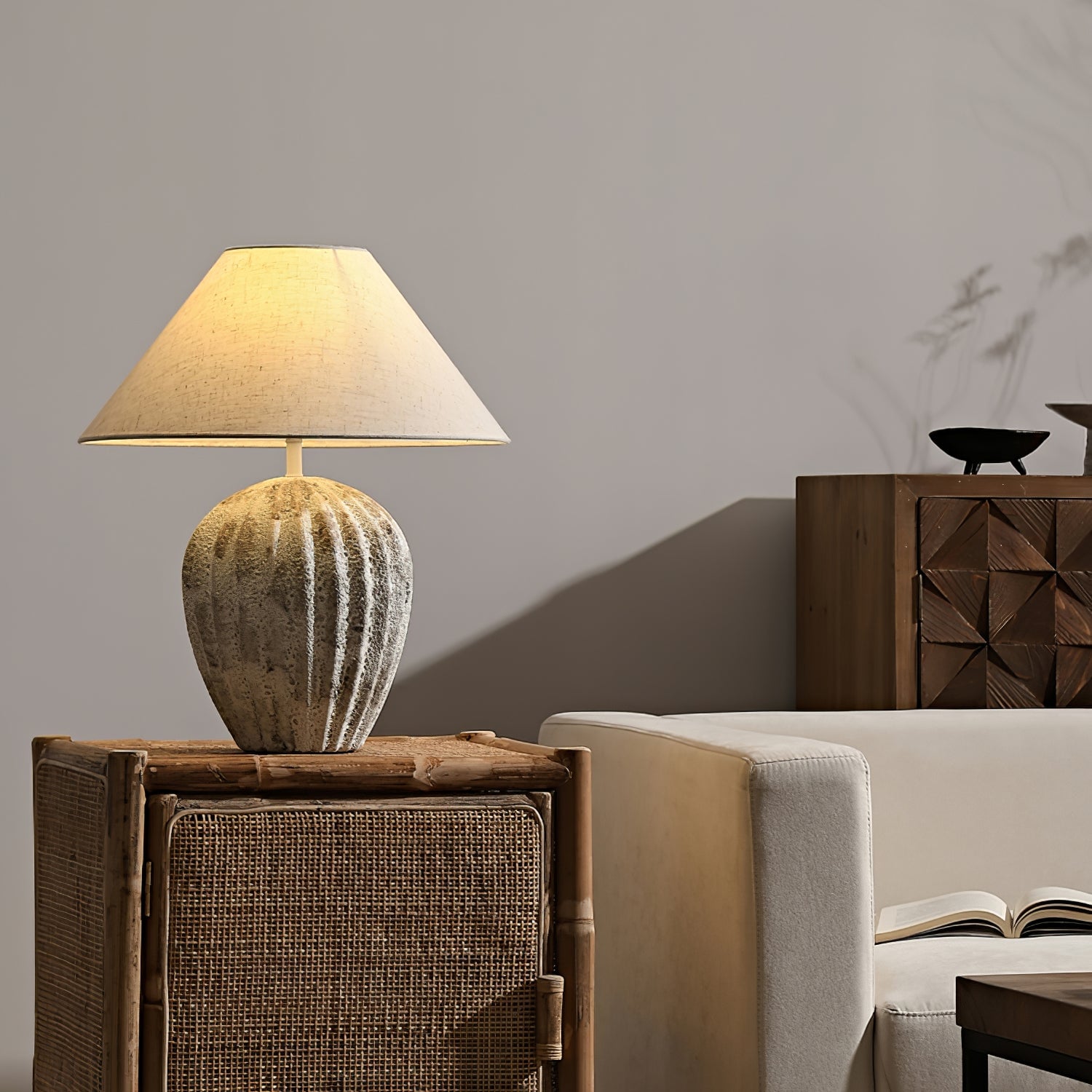 Fluted Ceramic Table Lamp - Lumpaz