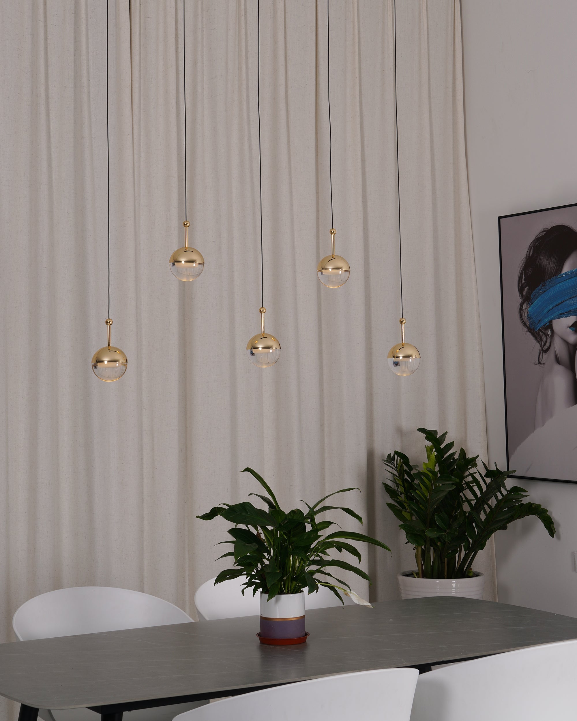 Stylish Ball Chandelier - Lumpaz