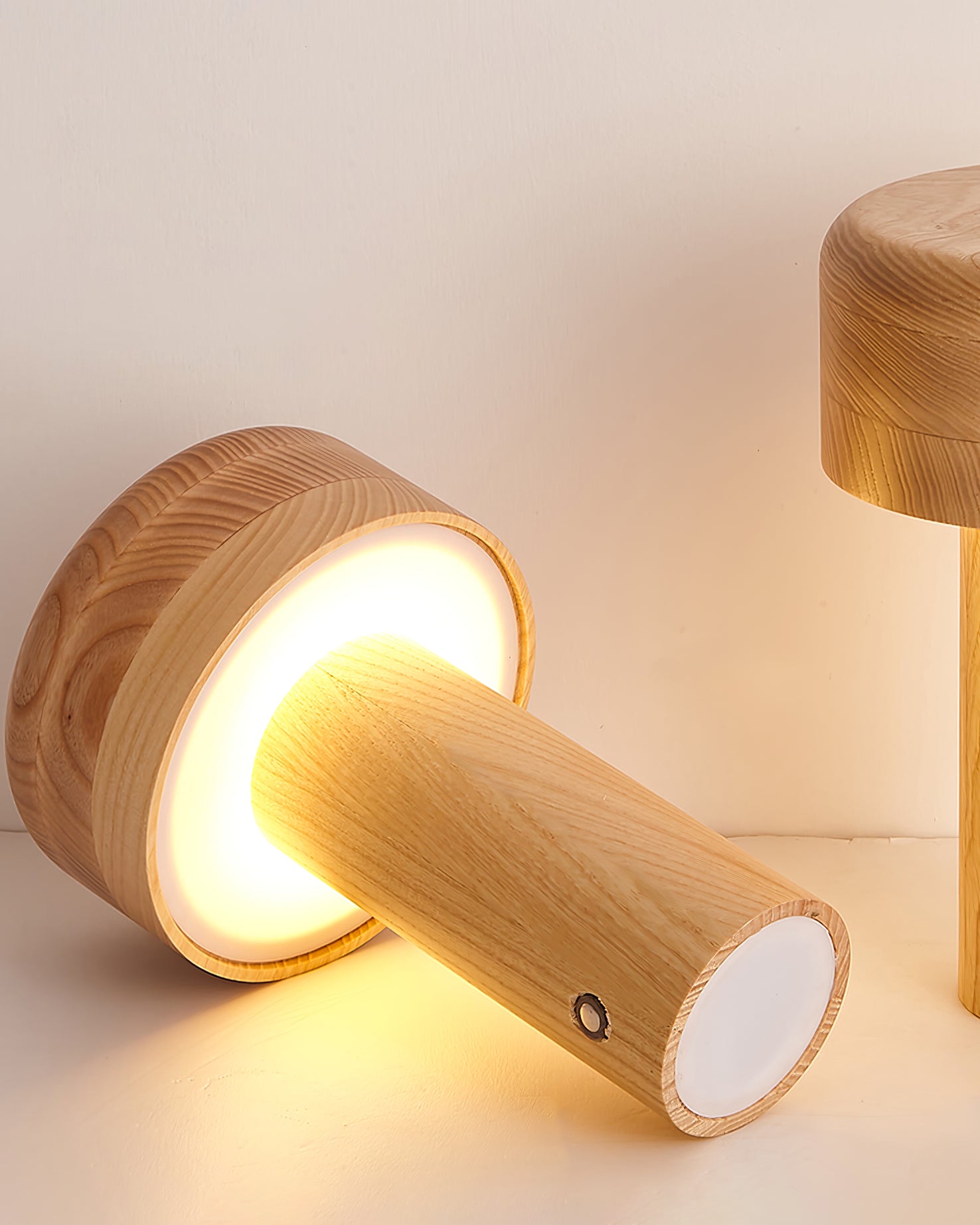 Wooden Tower Table Lamp - Lumpaz