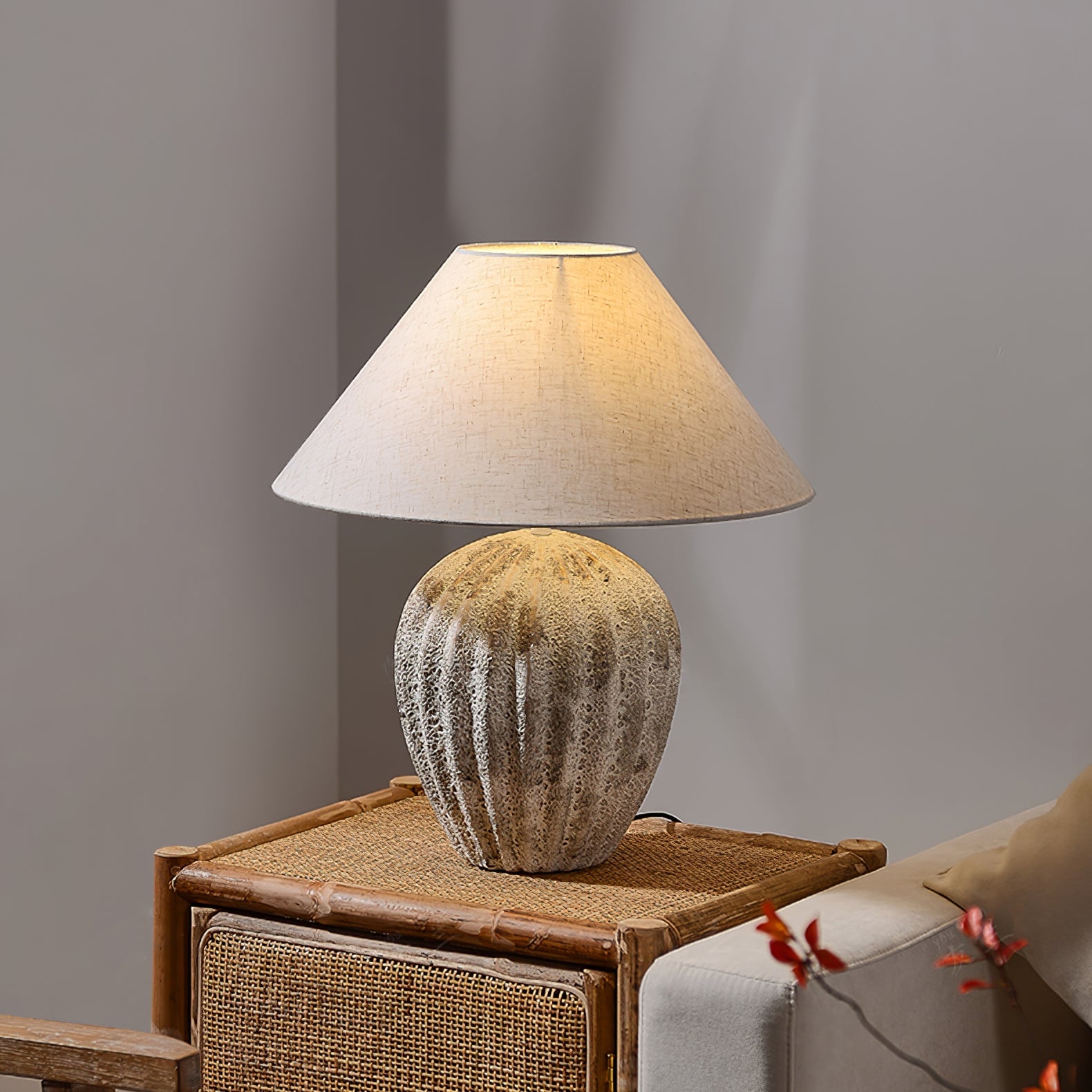 Fluted Ceramic Table Lamp - Lumpaz