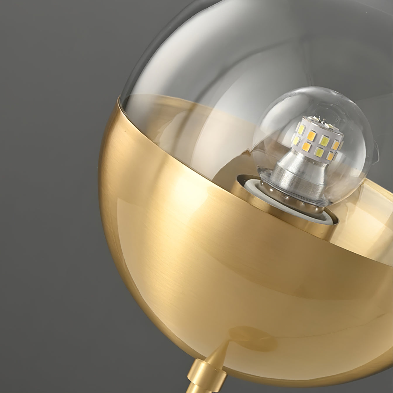 Brass Globular Table Lamp - Lumpaz