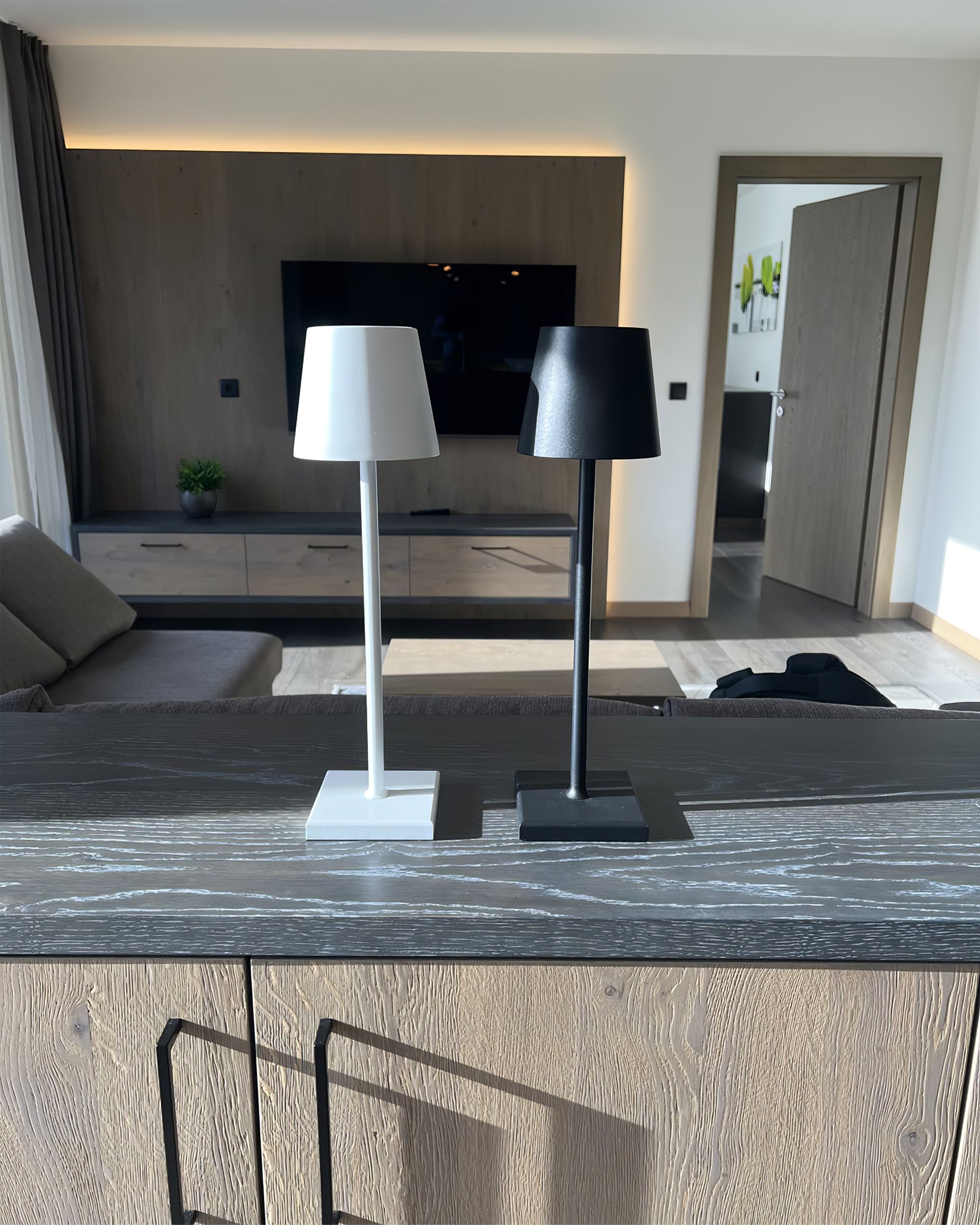 Poldina Built-in Battery Table Lamp - Lumpaz