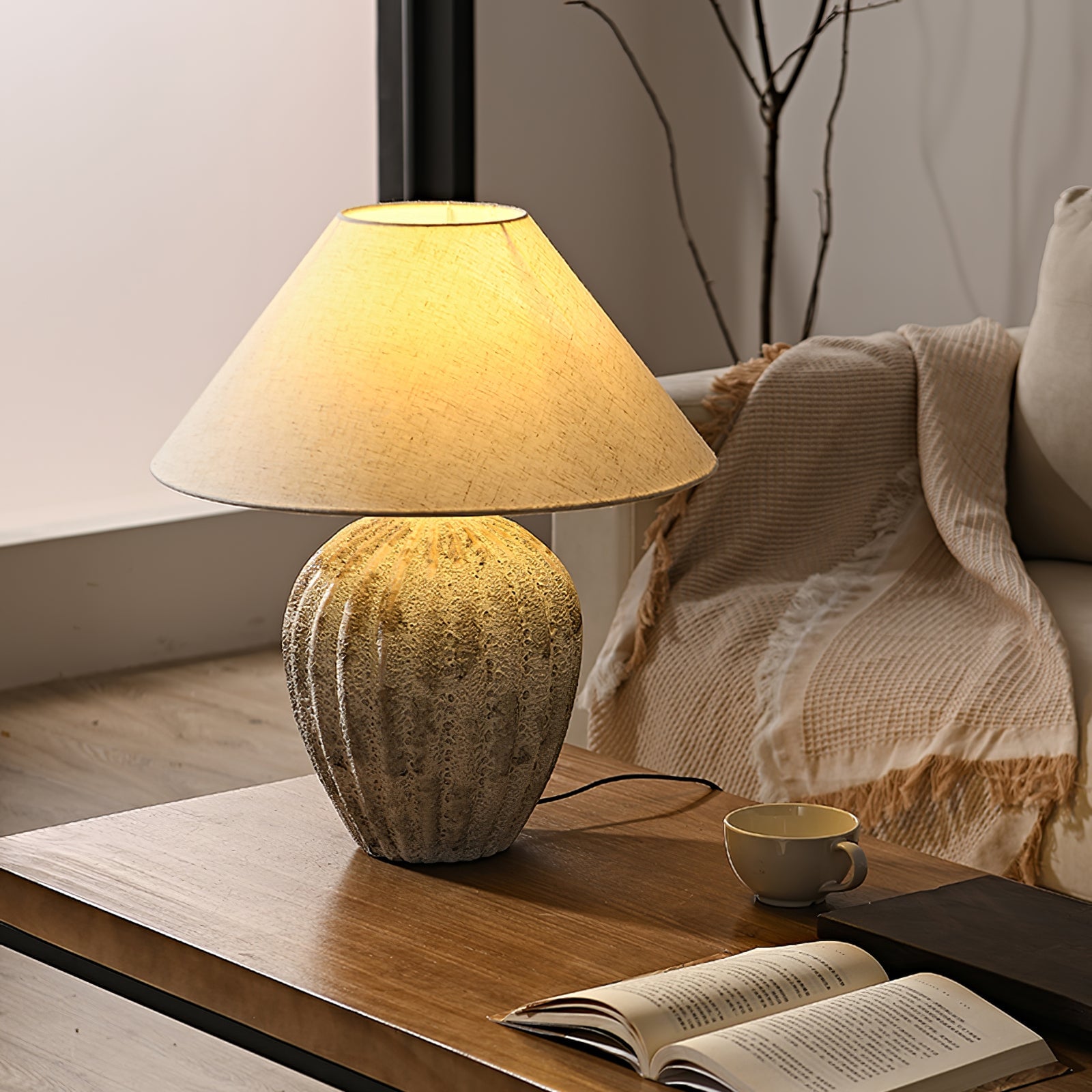 Fluted Ceramic Table Lamp - Lumpaz