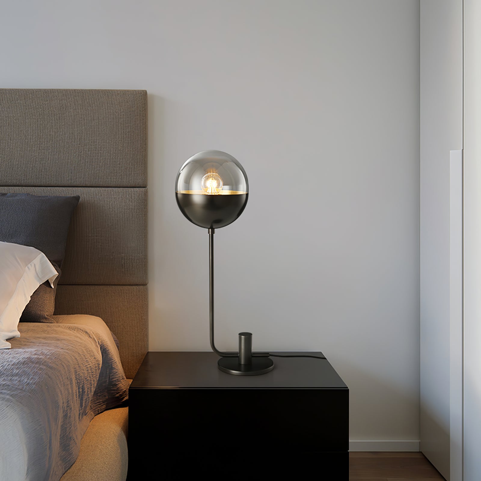 Brass Globular Table Lamp - Lumpaz