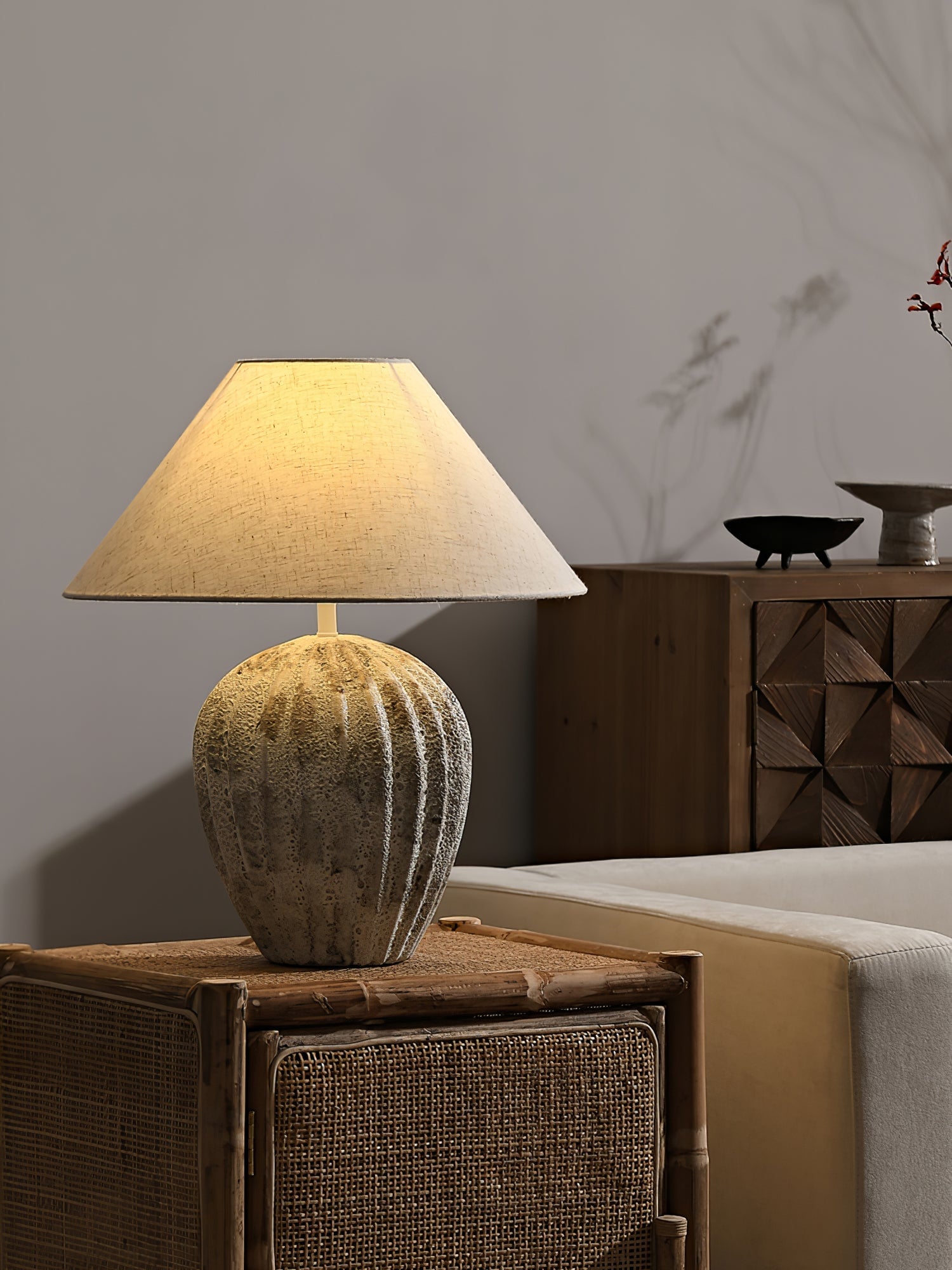 Fluted Ceramic Table Lamp - Lumpaz