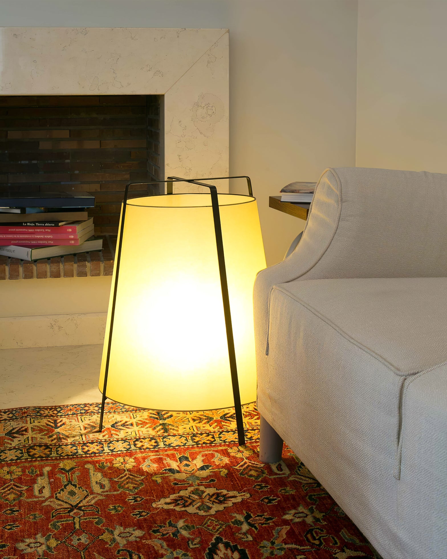 Akane Table Lamp - Lumpaz