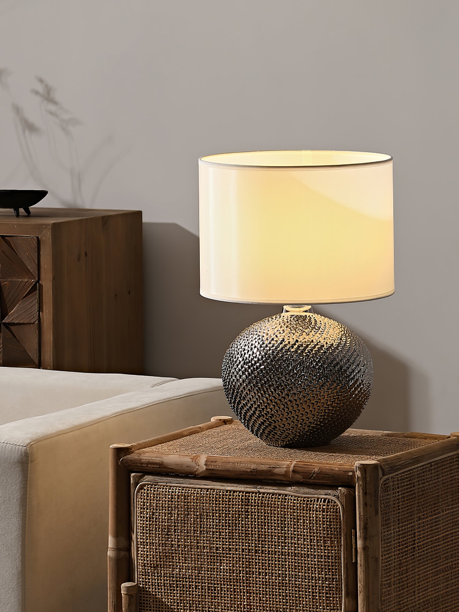 Mabel Textured Ceramic Table Lamp - Lumpaz
