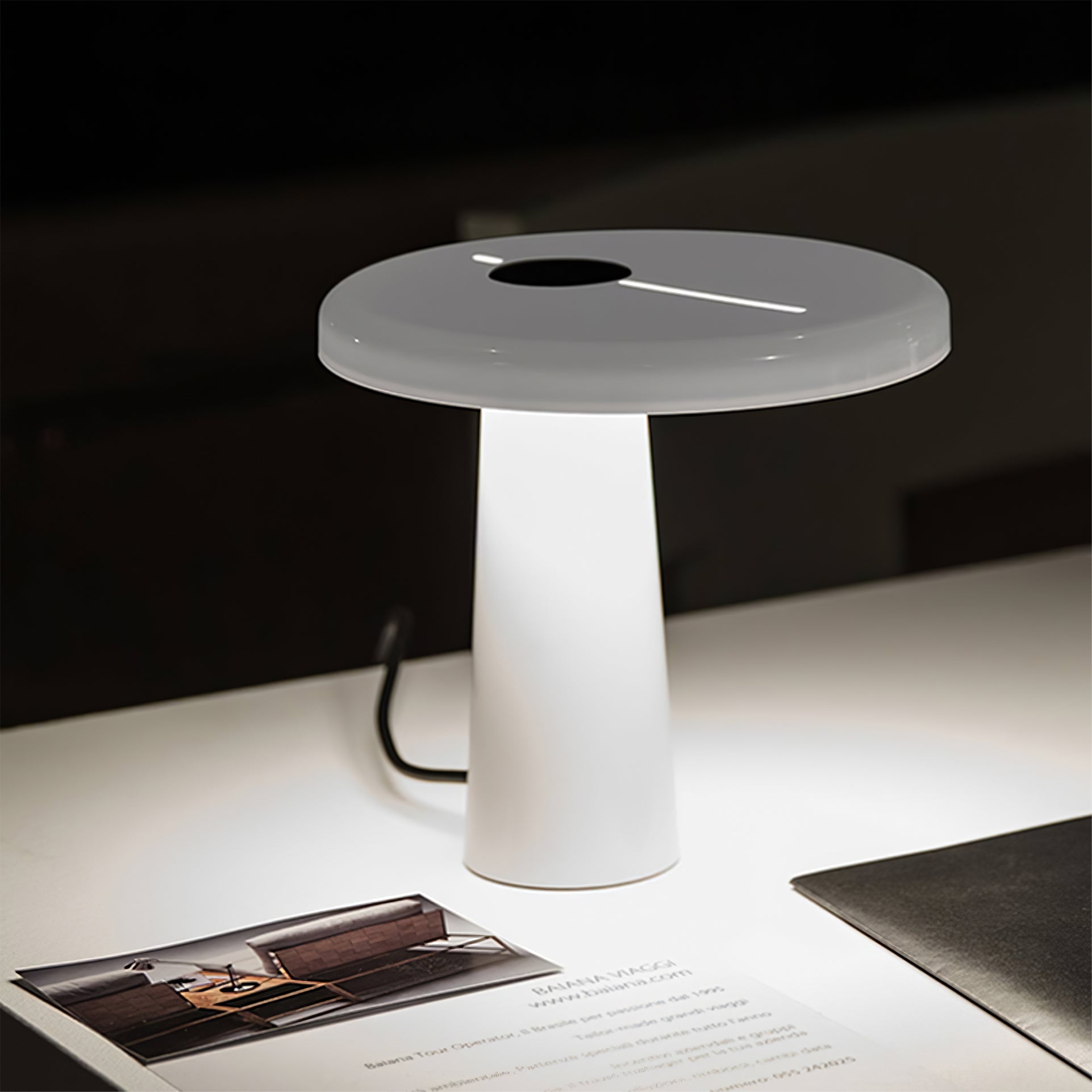 Hoop LED Table Lamp - Lumpaz