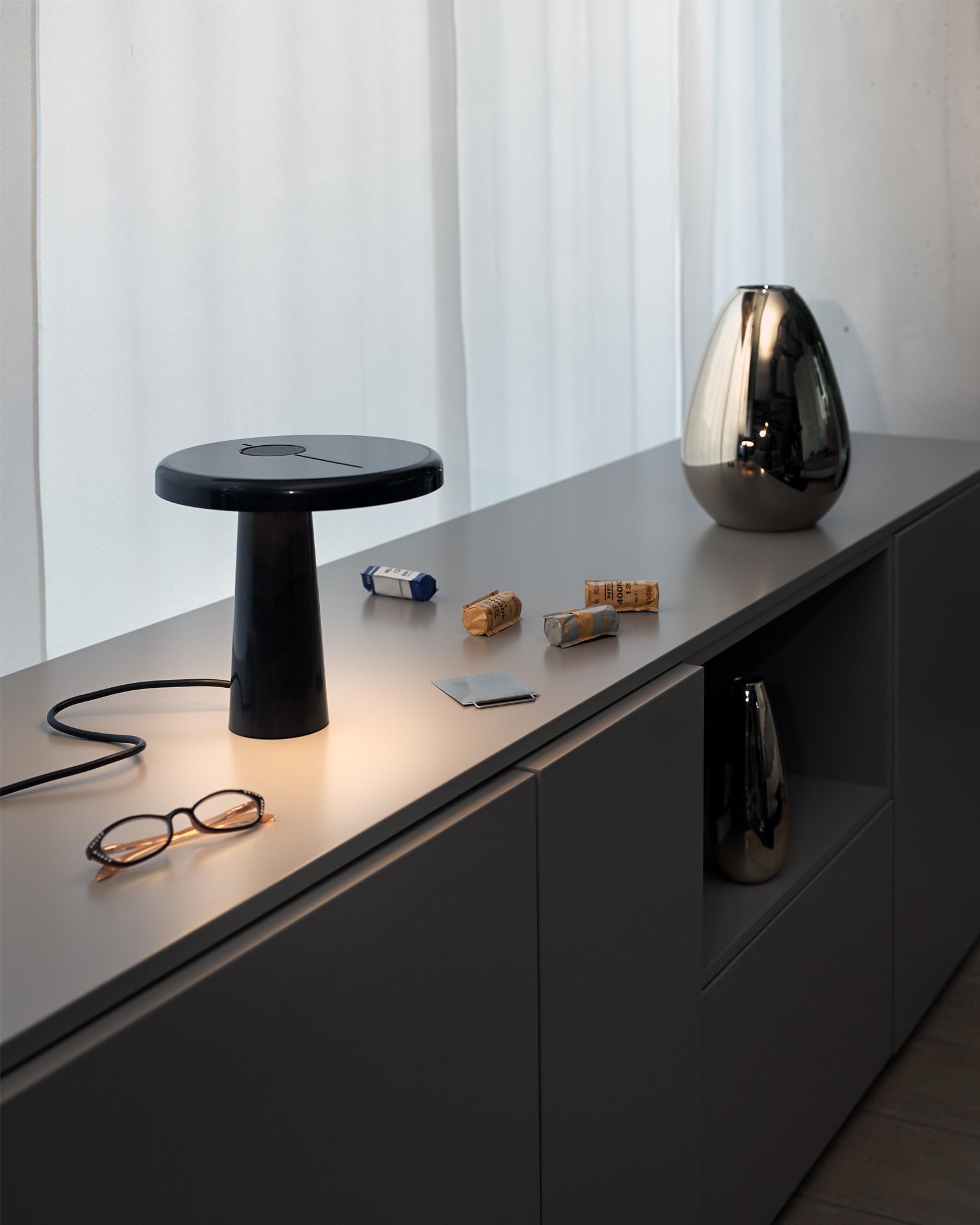 Hoop LED Table Lamp - Lumpaz