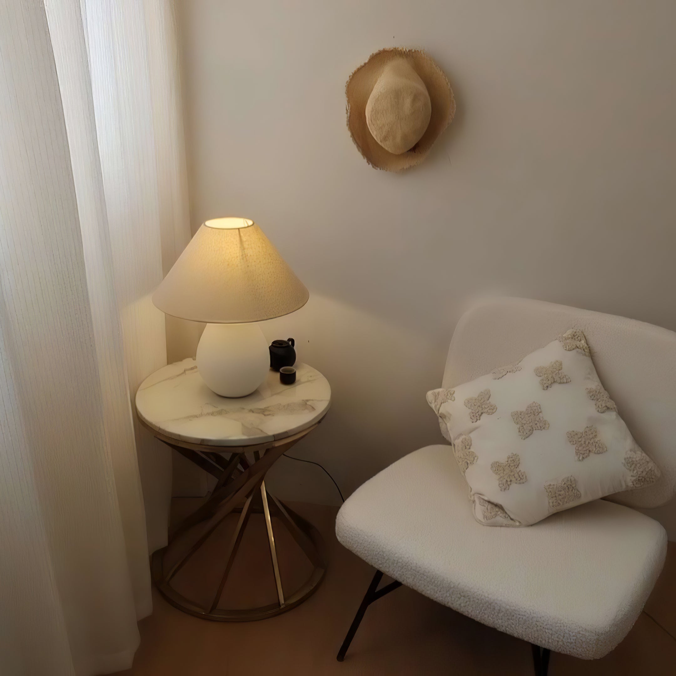 Scatchard Ceramic Table Lamp - Lumpaz