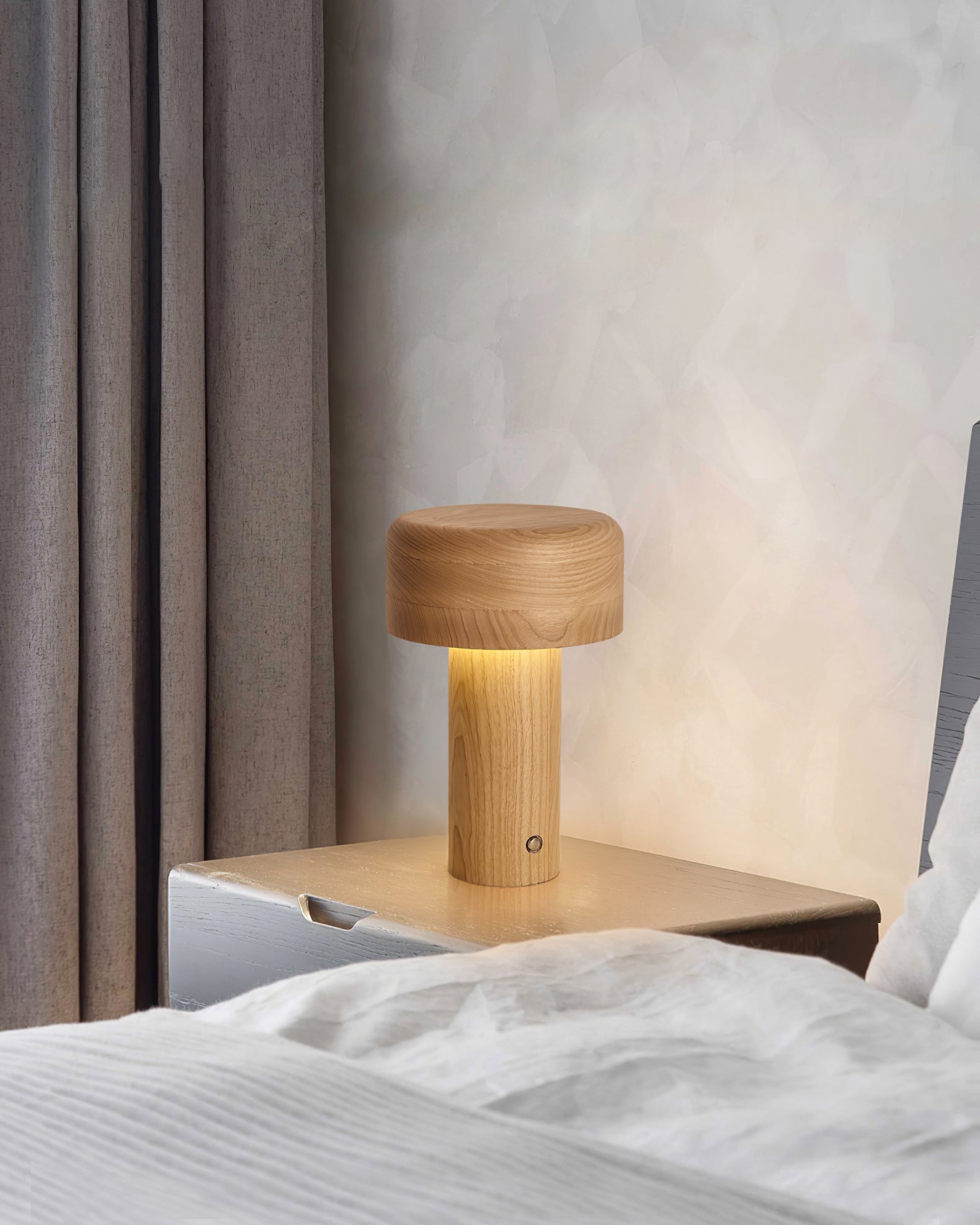Wooden Tower Table Lamp - Lumpaz