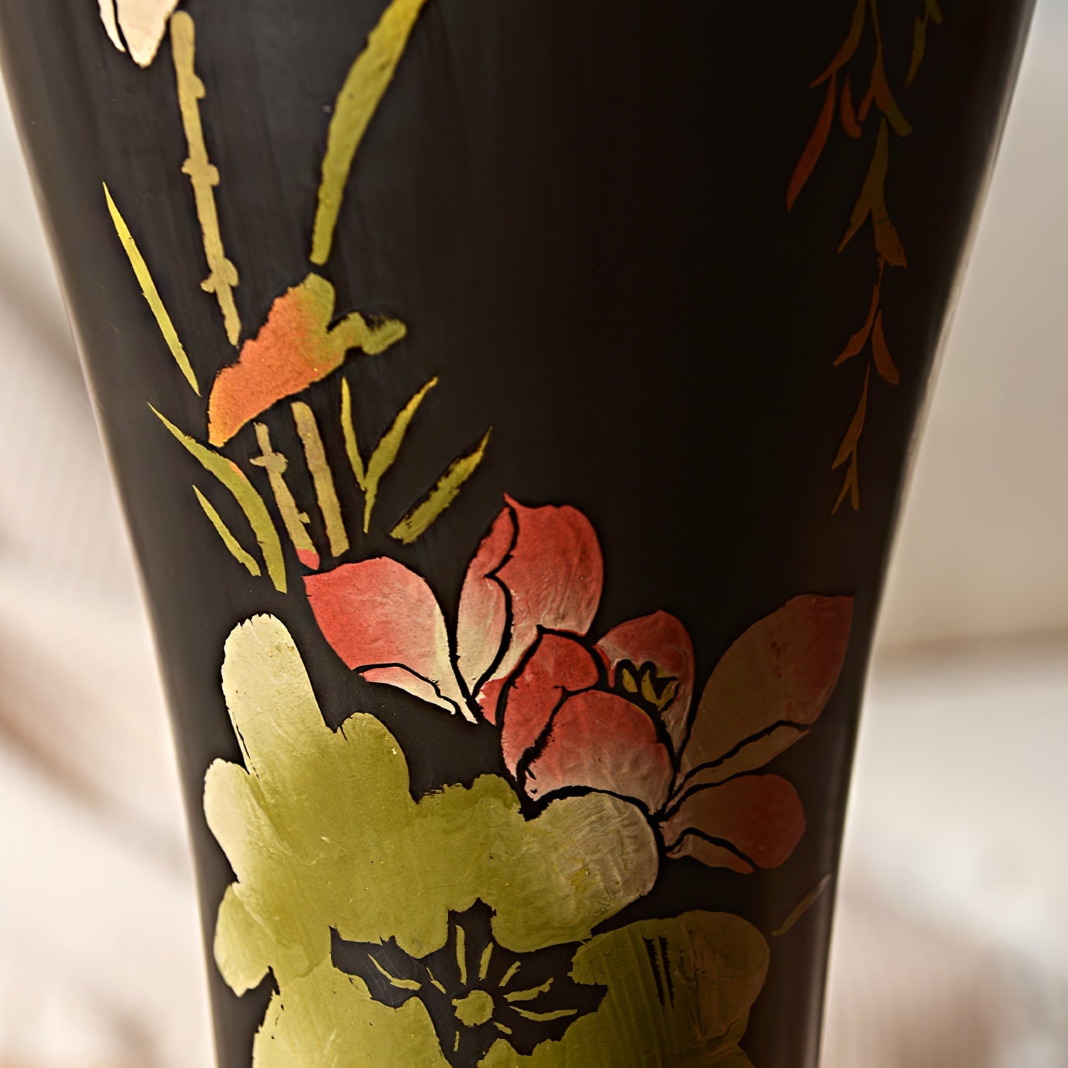 Lotus Ceramic Table Lamp - Lumpaz